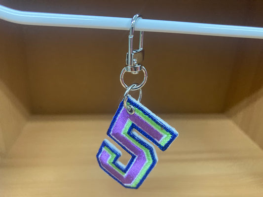 Tiny Treasures Seoul - Embroidered Number 5 Keychain 
