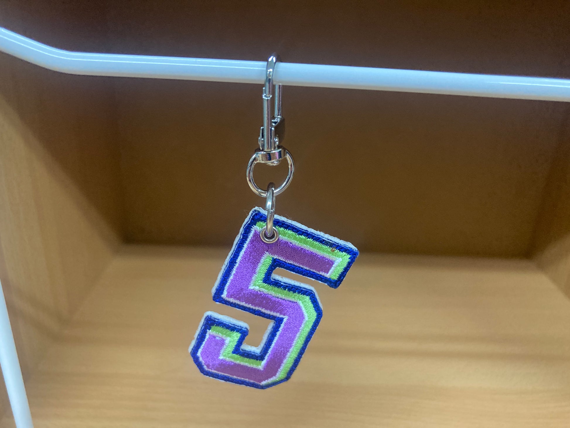 Tiny Treasures Seoul - Embroidered Number 5 Keychain 10