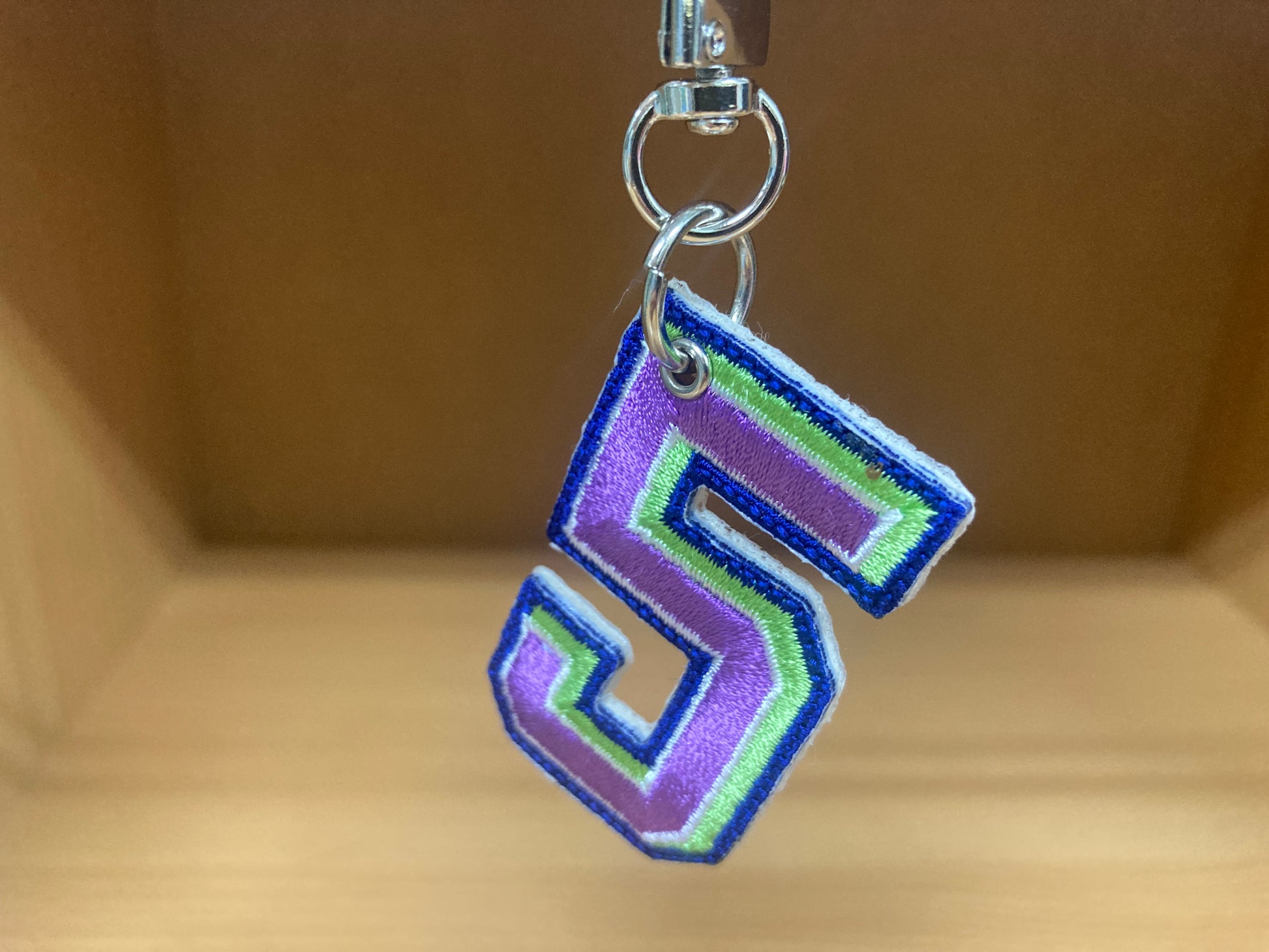 Tiny Treasures Seoul - Embroidered Number 5 Keychain 2