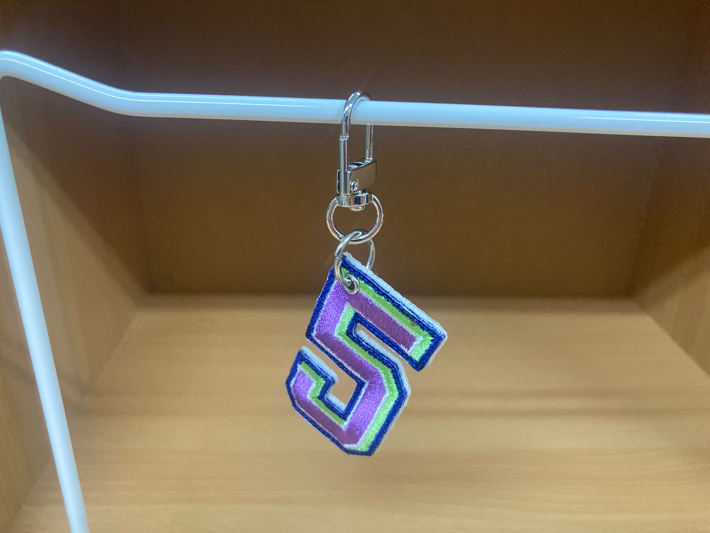 Tiny Treasures Seoul - Embroidered Number 5 Keychain 7