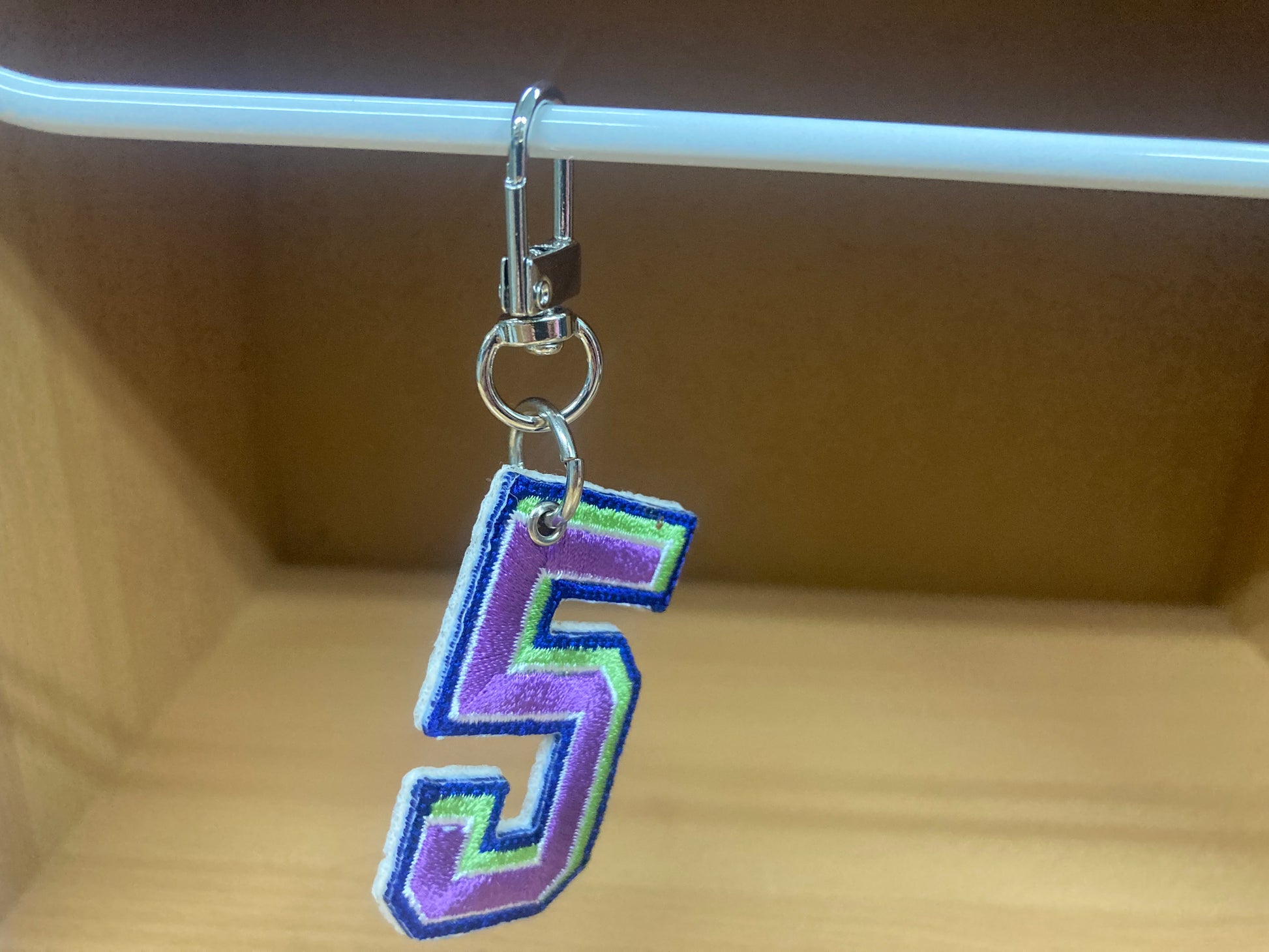 Tiny Treasures Seoul - Embroidered Number 5 Keychain 9