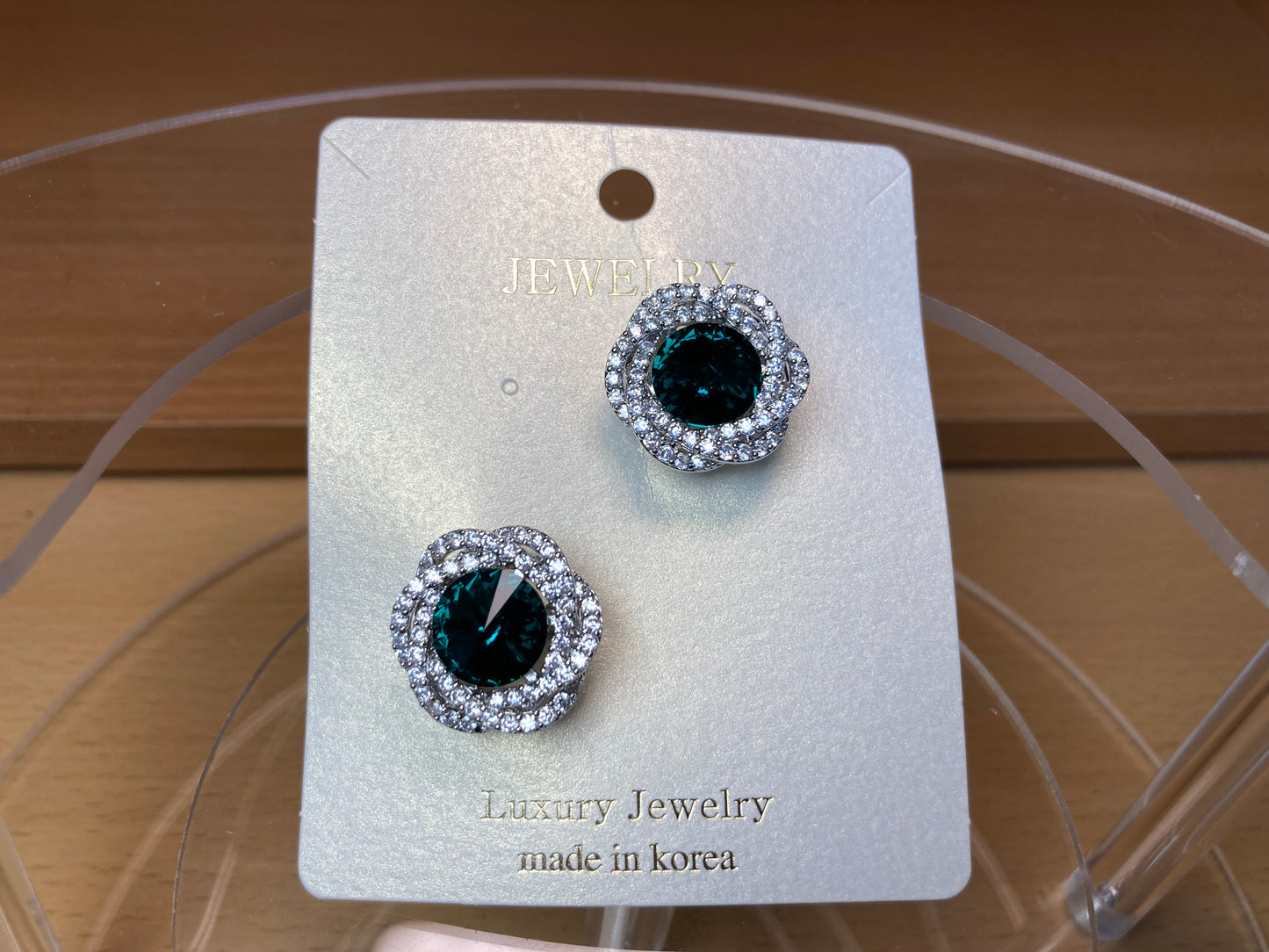 Tiny Treasures Seoul - Emerald Swarovski Crystal Floral Brooch Set (2 Pieces)