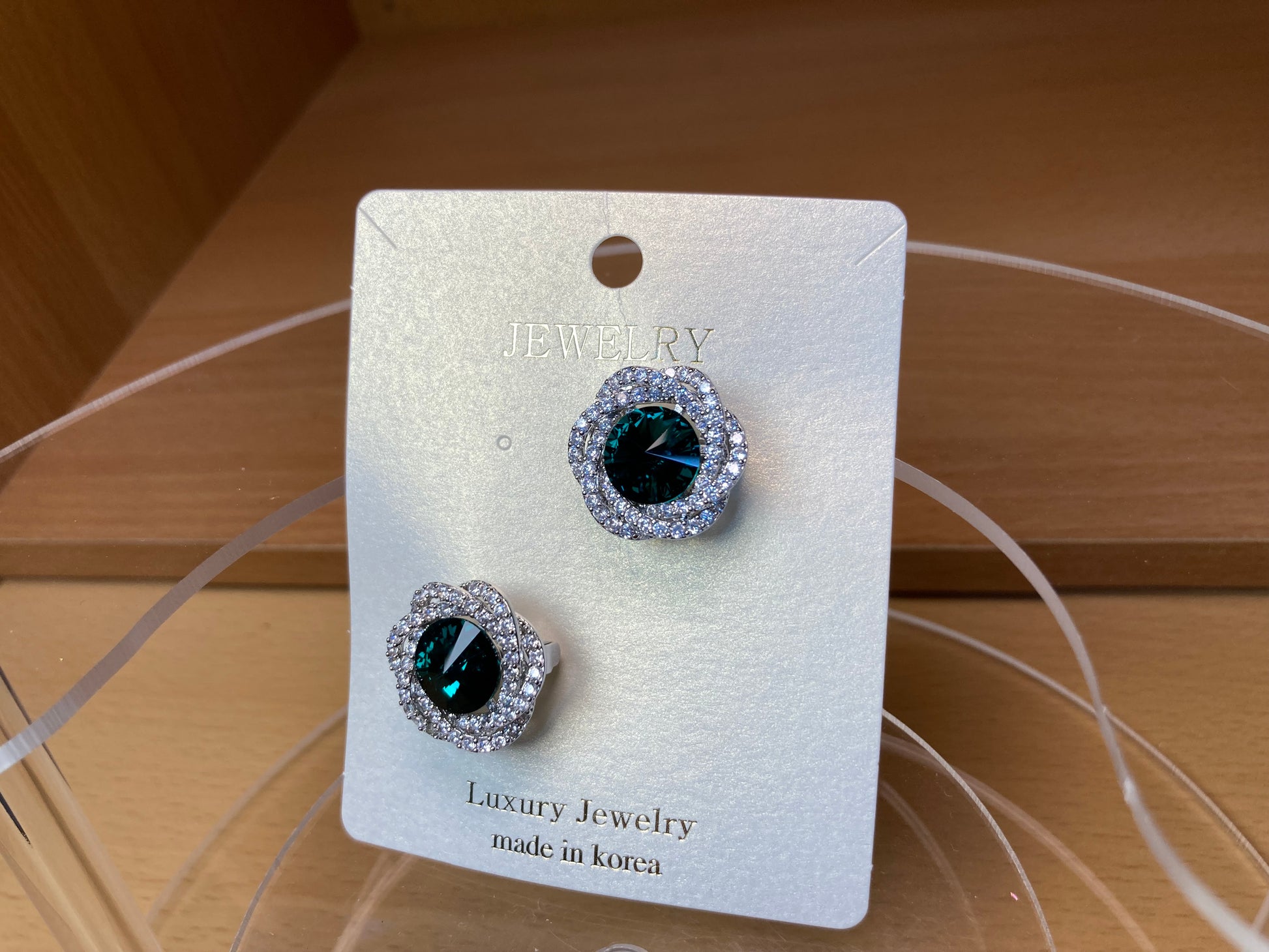 Tiny Treasures Seoul - Emerald Swarovski Crystal Floral Brooch Set (2 Pieces)