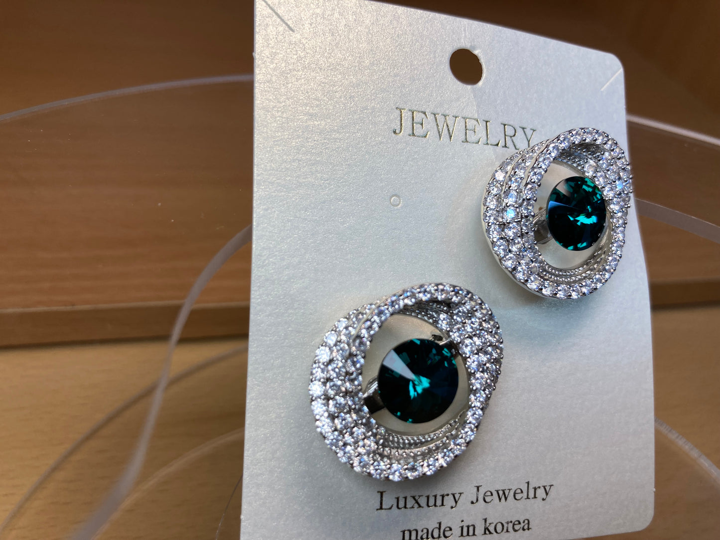 Tiny Treasures Seoul - Emerald Swarovski Crystal Oval Brooch Set (2 Pieces)