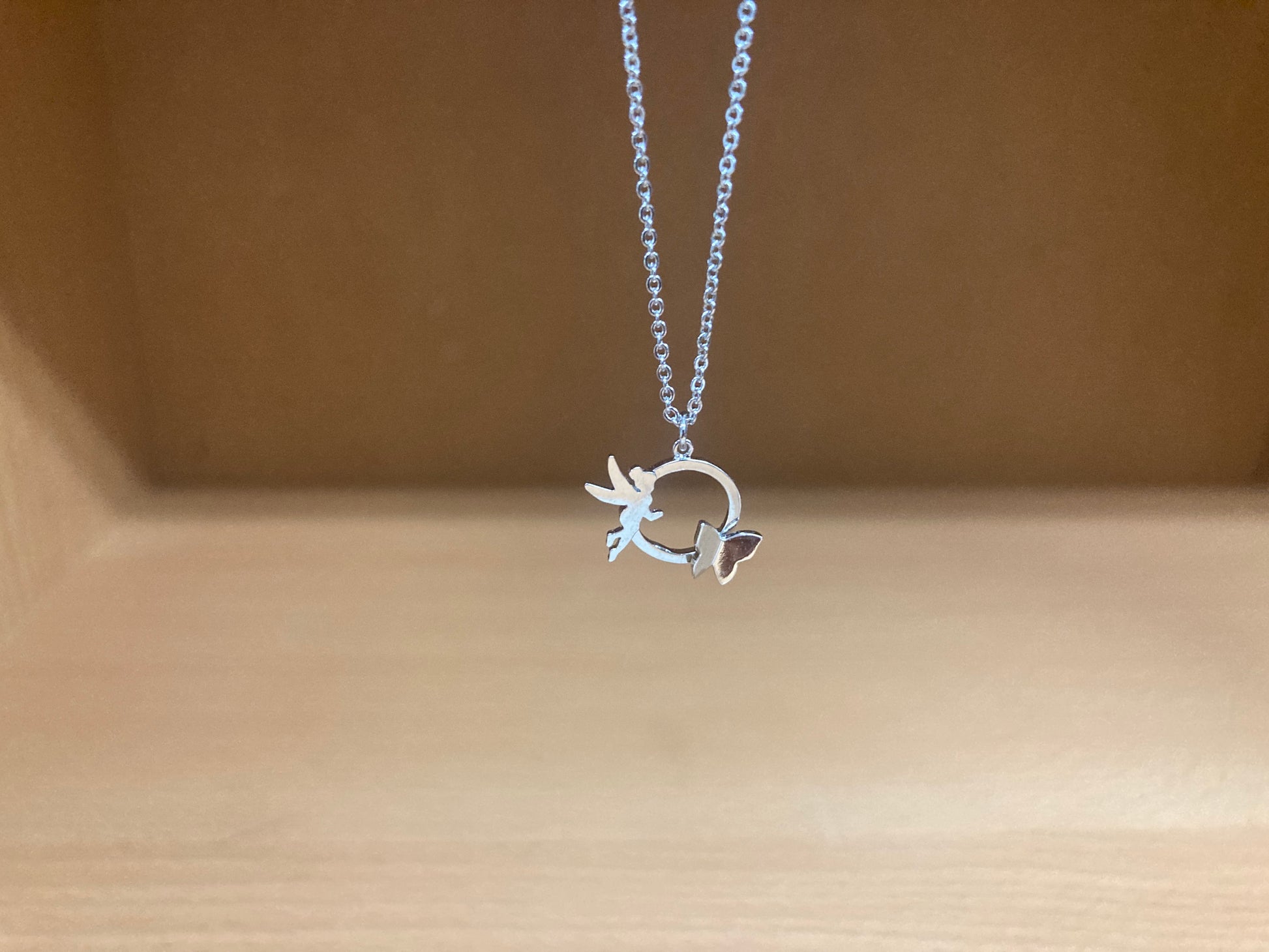 Tiny Treasures Seoul - Fairy & Butterfly Circle Necklace (Silver) 3