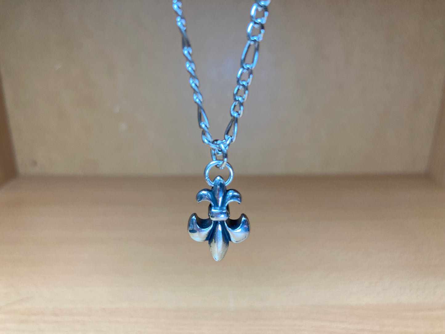 Tiny Treasures Seoul - Fleur-de-lis Pendant Figaro Chain Necklace (Surgical Steel) Detail View