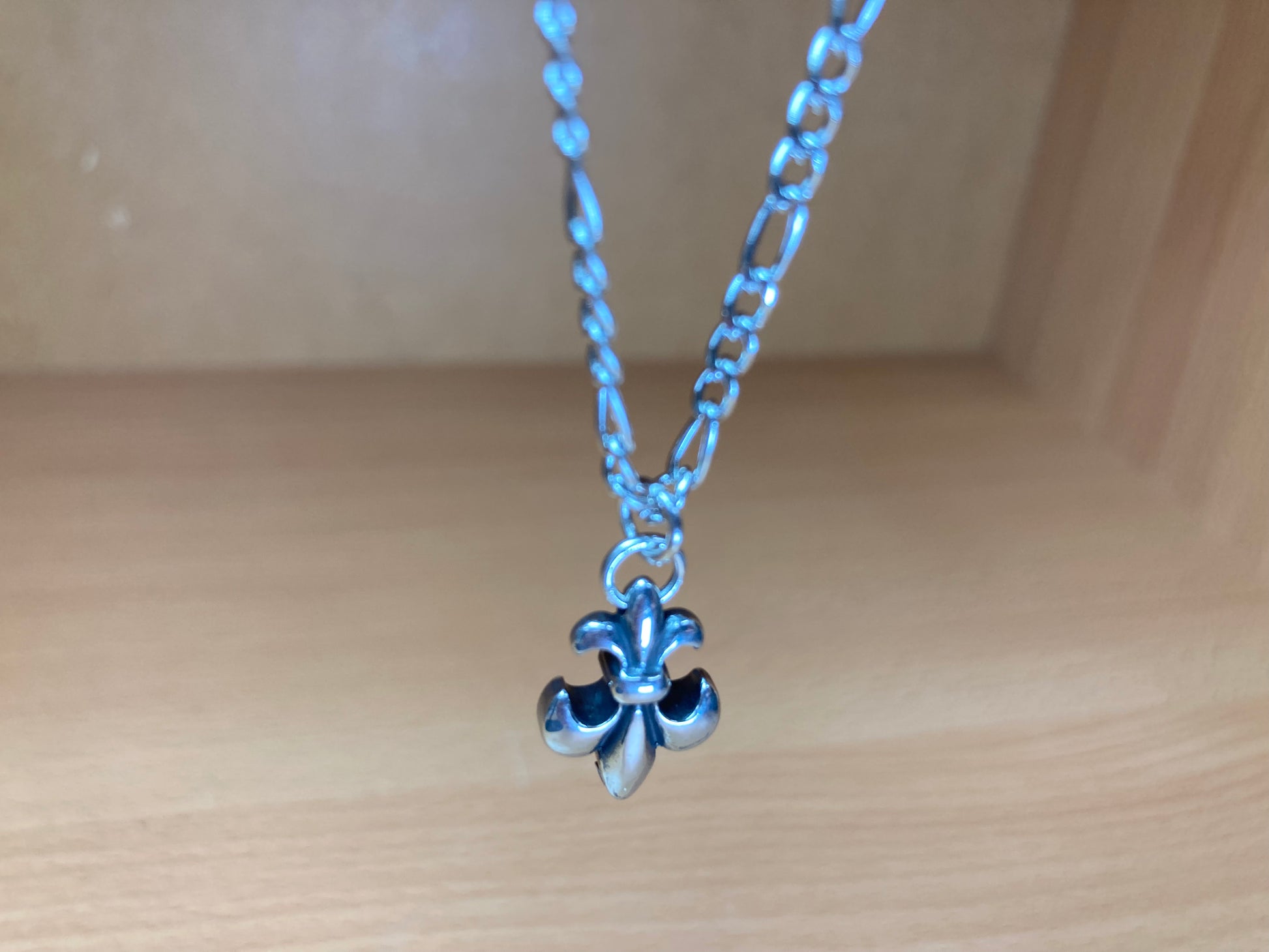 Tiny Treasures Seoul - Fleur-de-lis Pendant Figaro Chain Necklace (Surgical Steel) Close up View