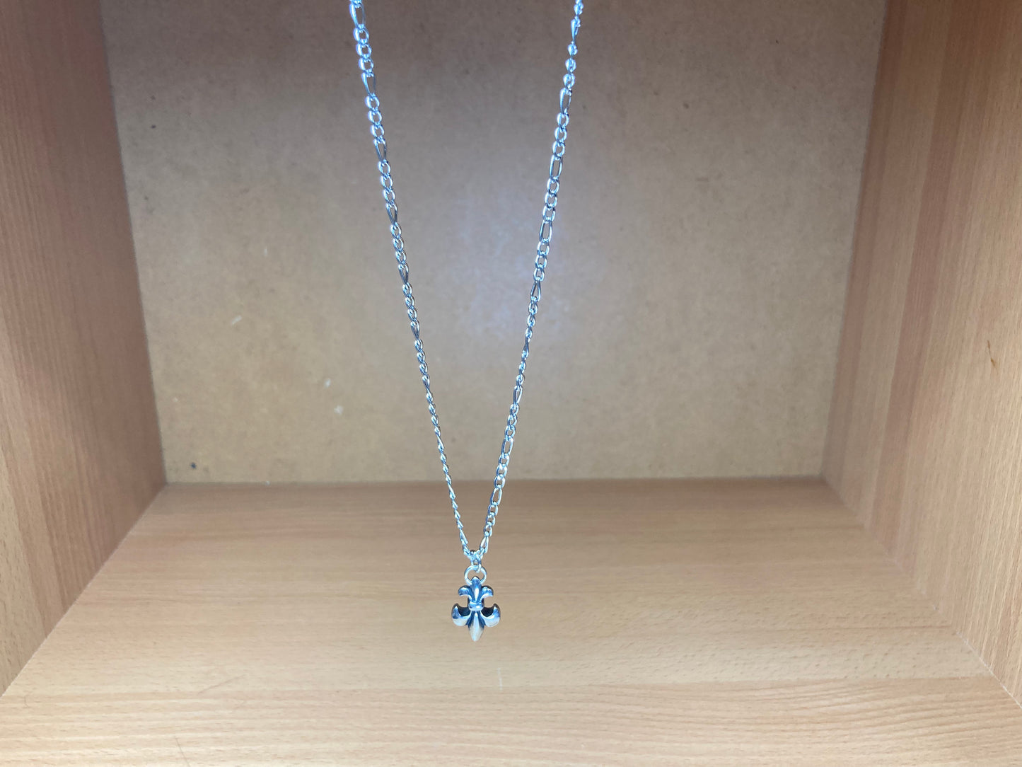 Tiny Treasures Seoul - Fleur-de-lis Pendant Figaro Chain Necklace (Surgical Steel) Front View 10