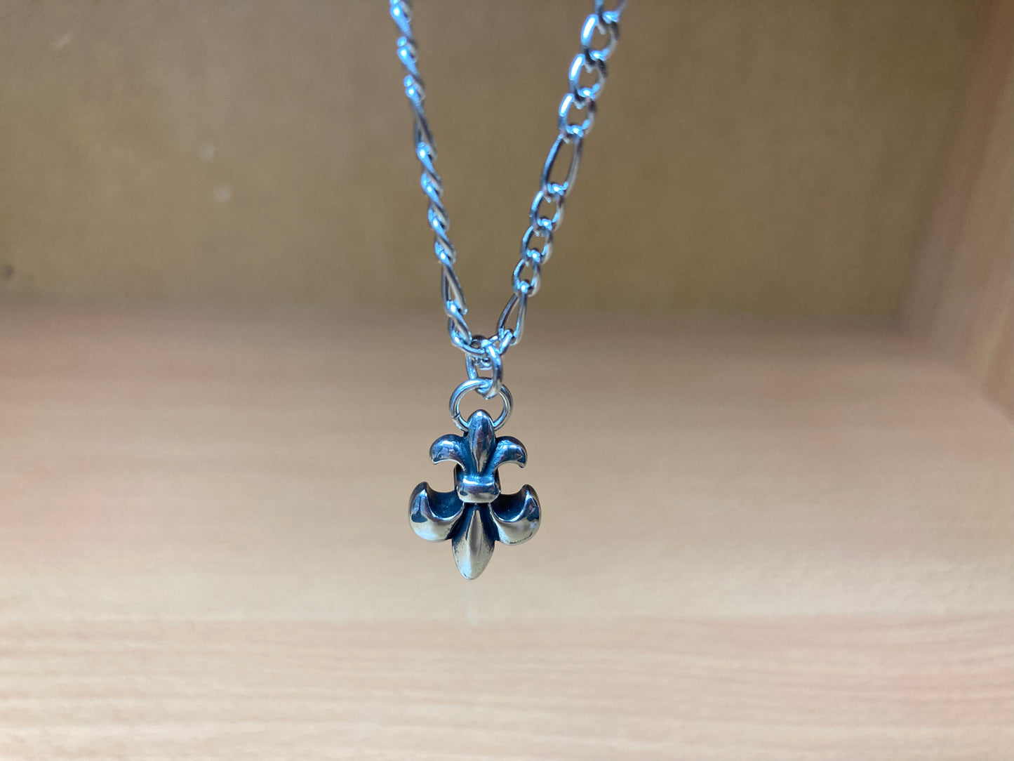 Tiny Treasures Seoul - Fleur-de-lis Pendant Figaro Chain Necklace (Surgical Steel) Front View 3