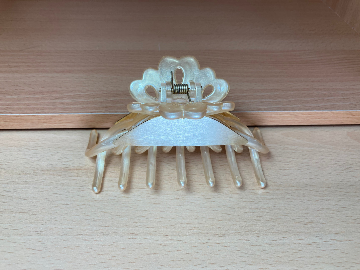 Gold Bloom Arch Hair Claw