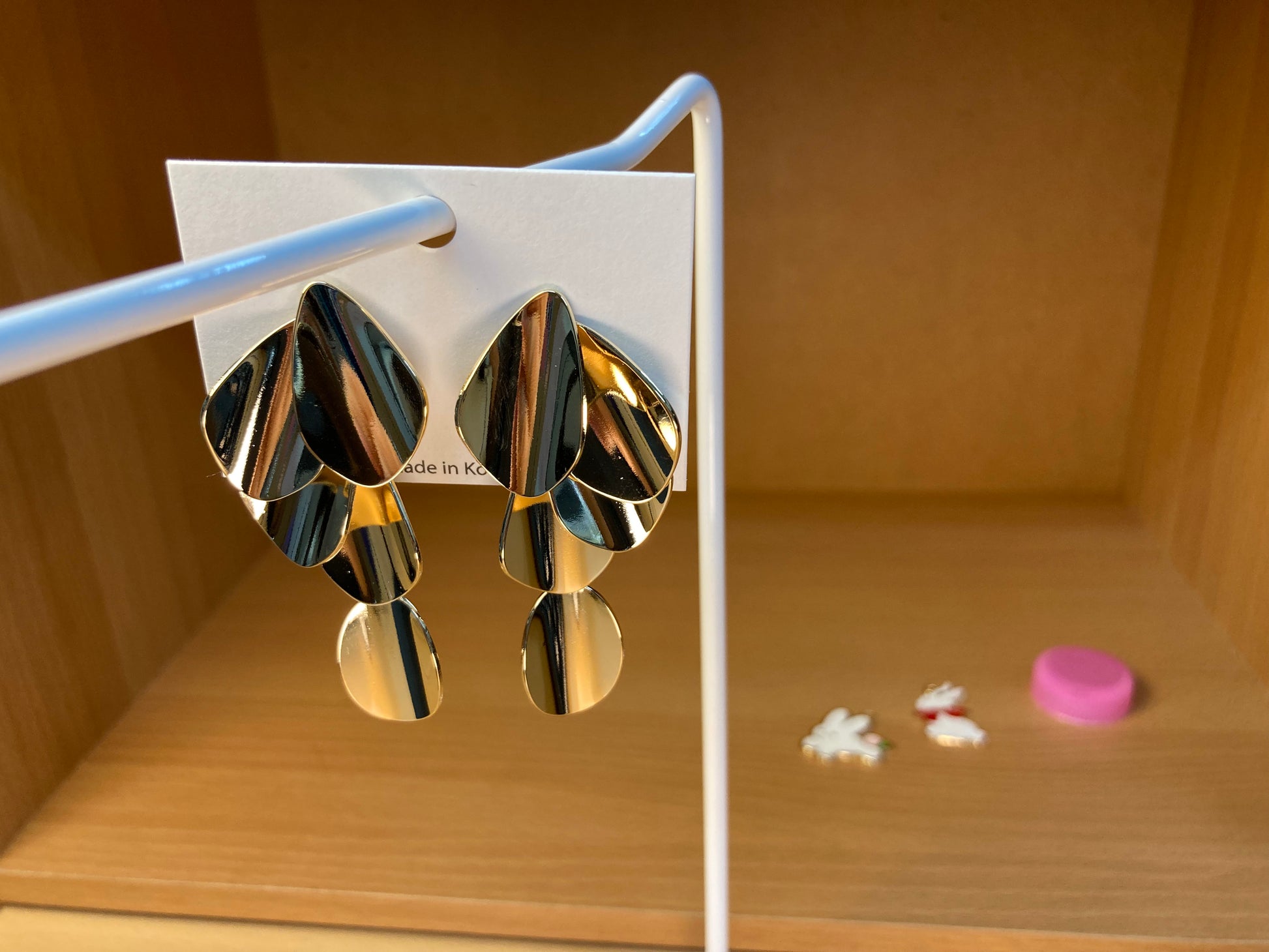 Tiny Treasures Seoul - Gold High-Polish Cascading Petal Earrings