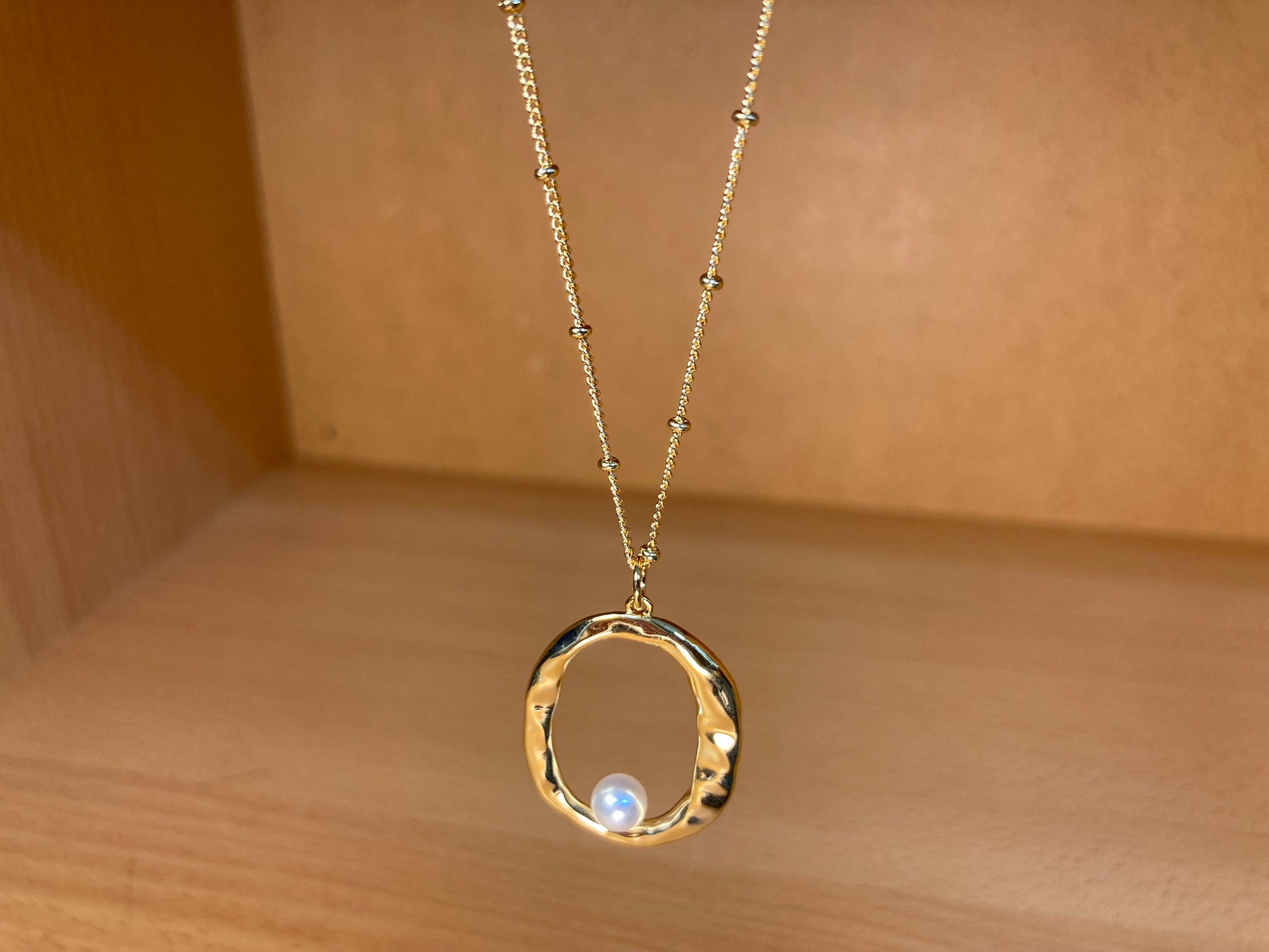 Tiny Treasures Seoul - Gold Oval Pendant Pearl Chain Necklace