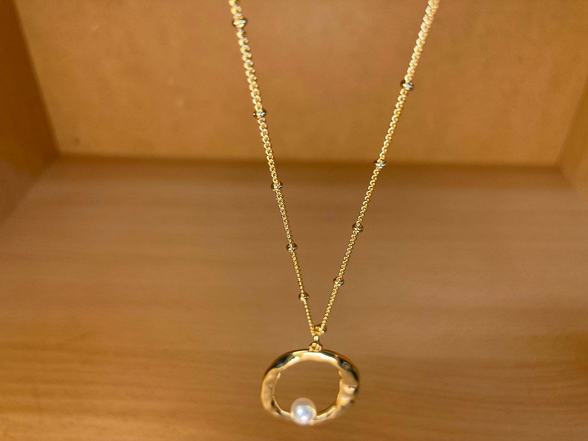 Tiny Treasures Seoul - Gold Oval Pendant Pearl Chain Necklace