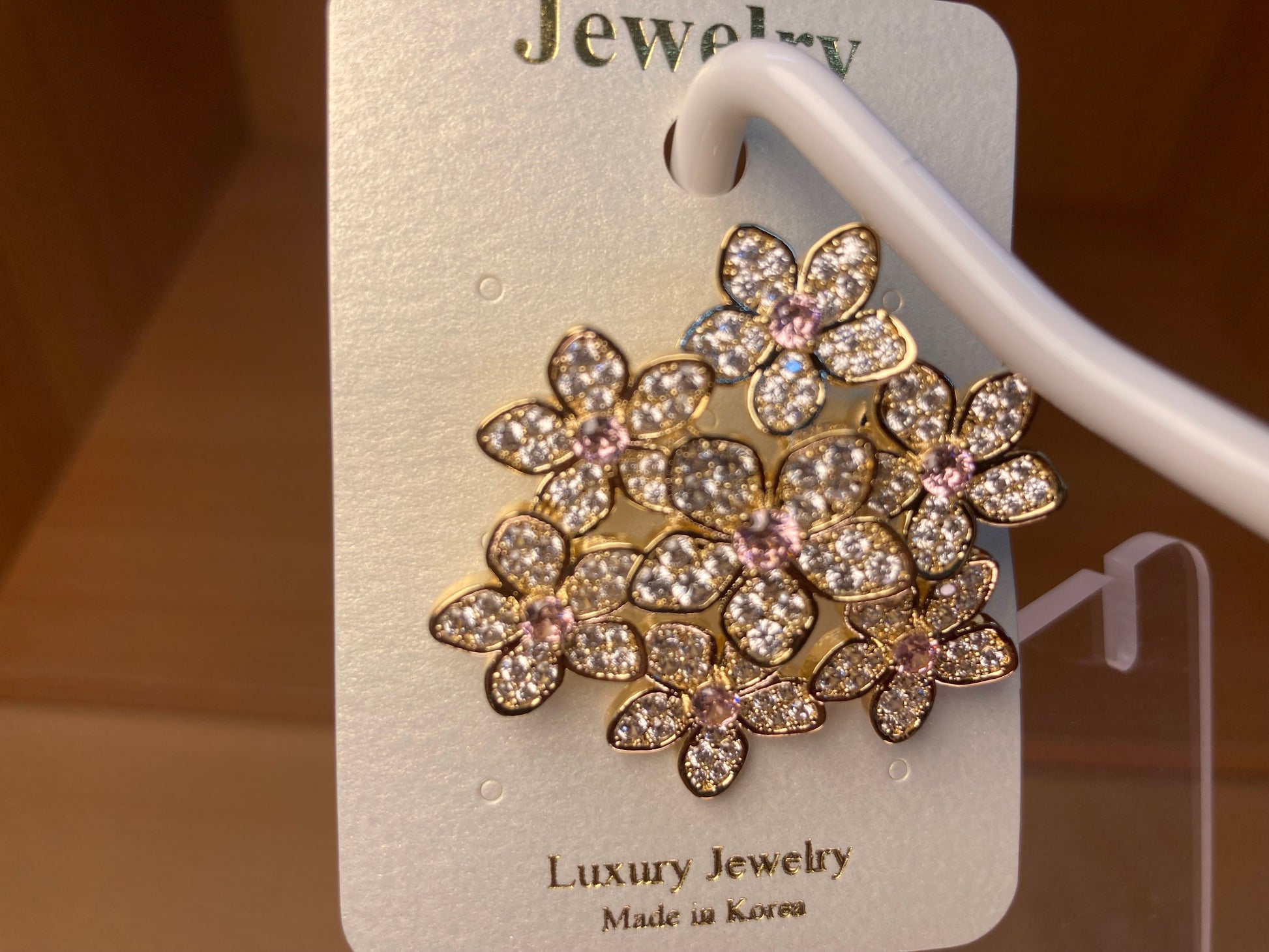 Tiny Treasures Seoul - Gold Tone Seven Flower Crystal Brooch