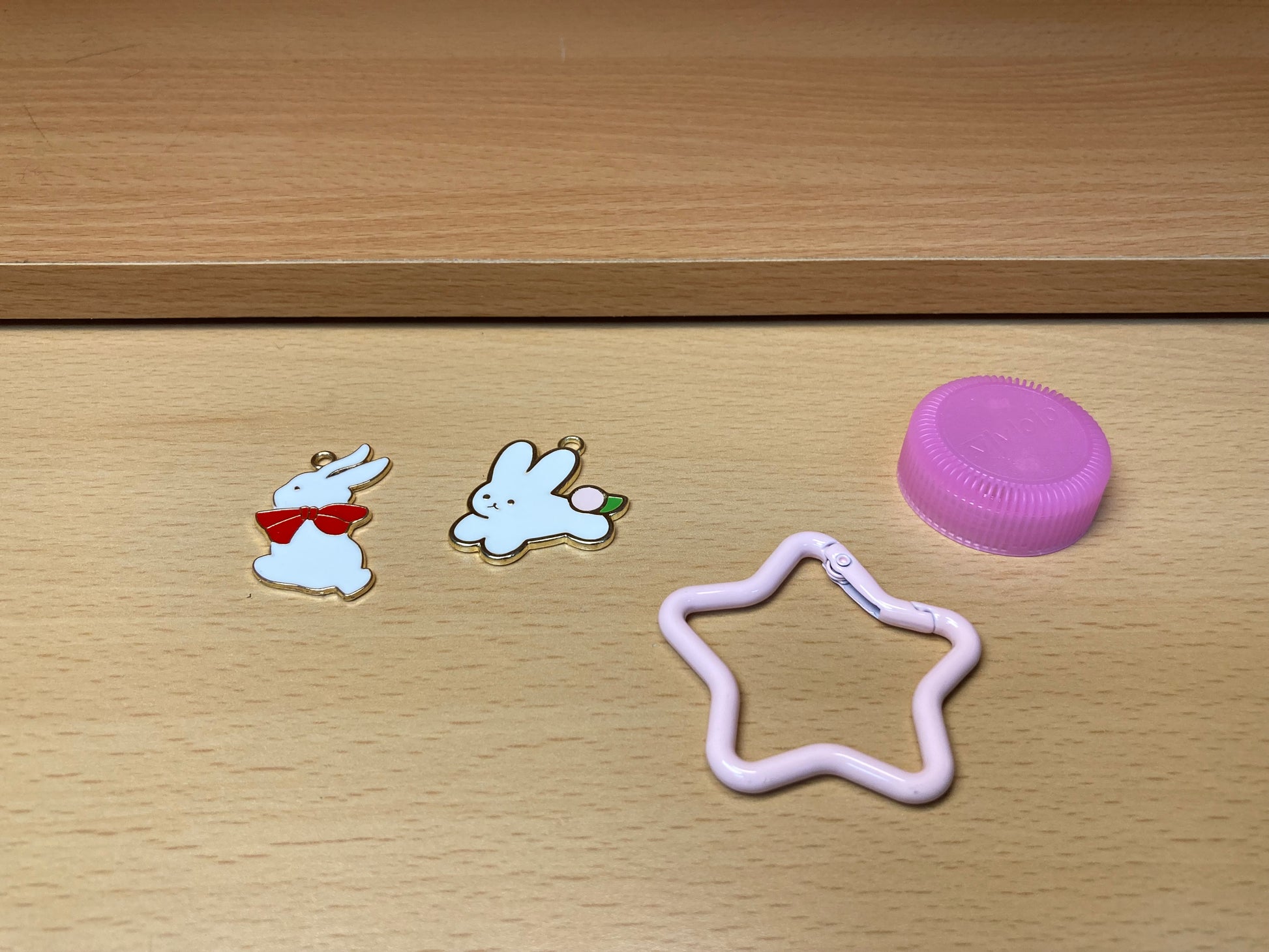Tiny Treasures Seoul - Light Pink Star Shape Holder Key Ring
