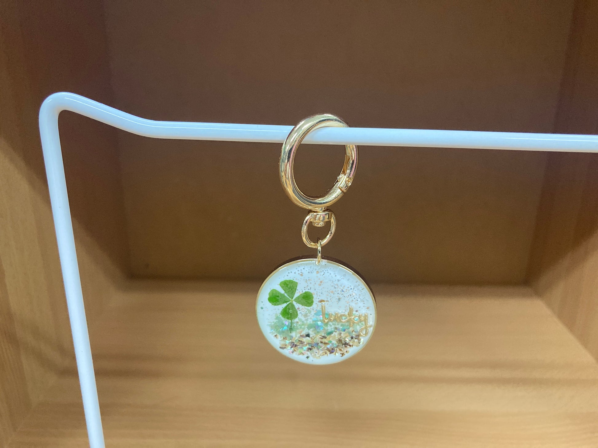 Tiny Treasures Seoul - Lucky Clover Glitter Bag Charm 2