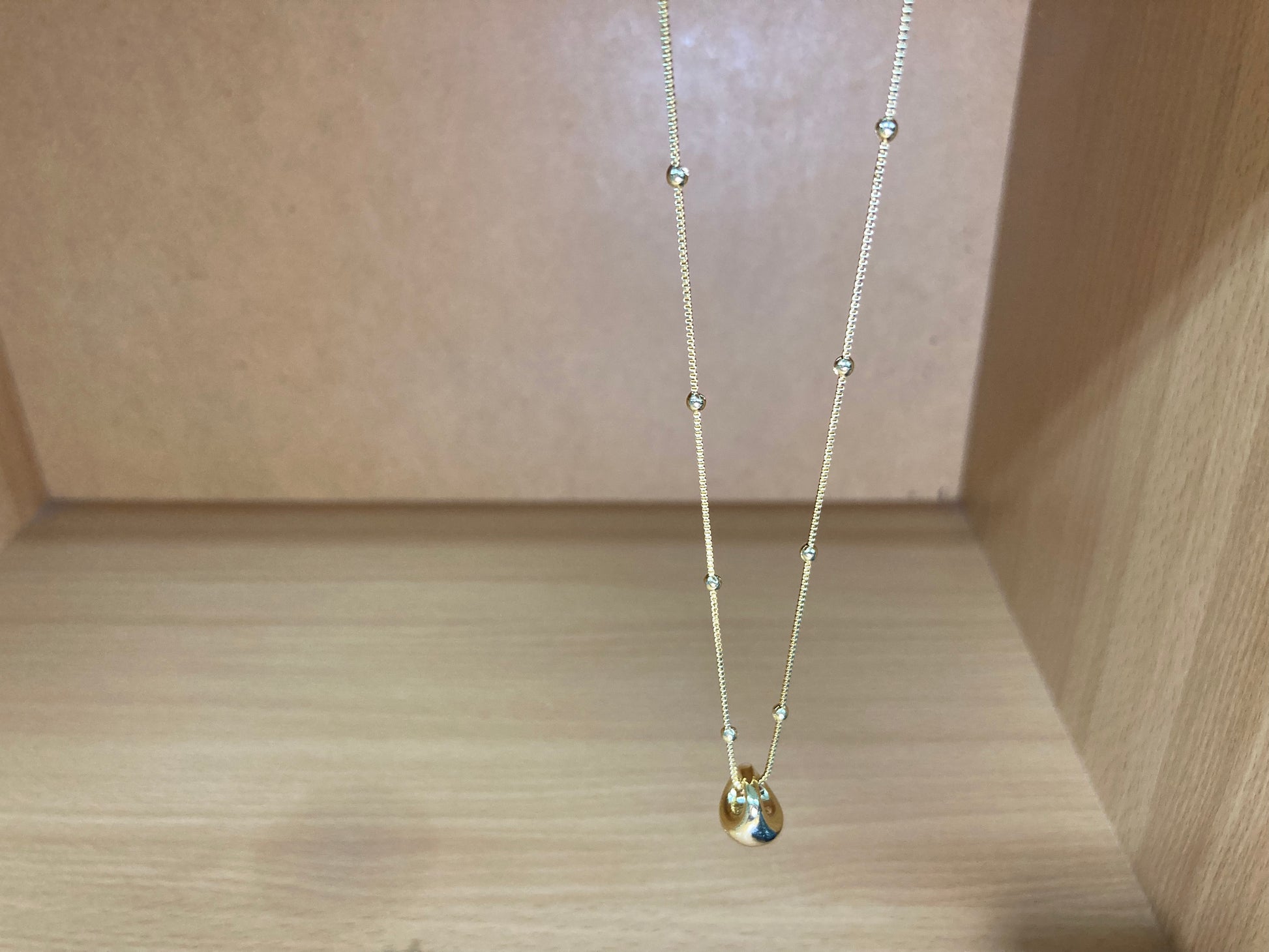Tiny Treasures Seoul - Mini Organic Drop Necklace (Gold)