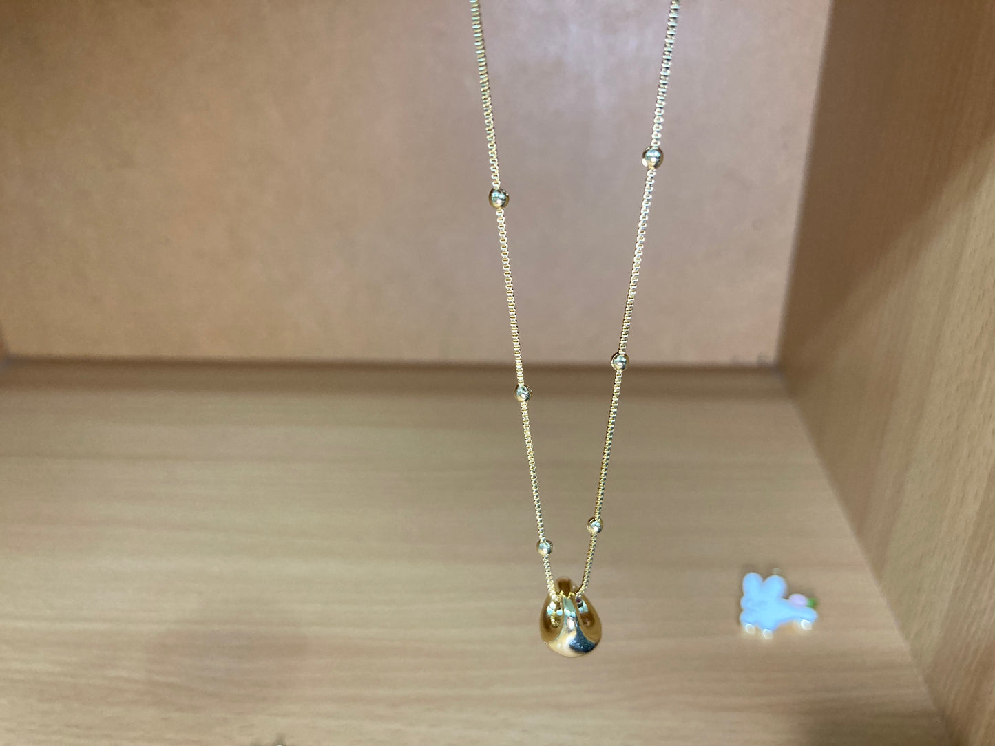 Tiny Treasures Seoul - Mini Organic Drop Necklace (Gold) Close up View
