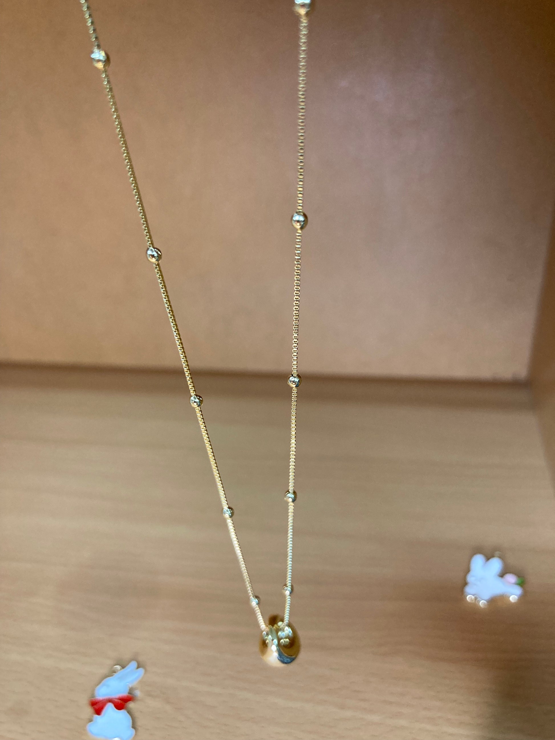 Tiny Treasures Seoul - Mini Organic Drop Necklace (Gold) Side View