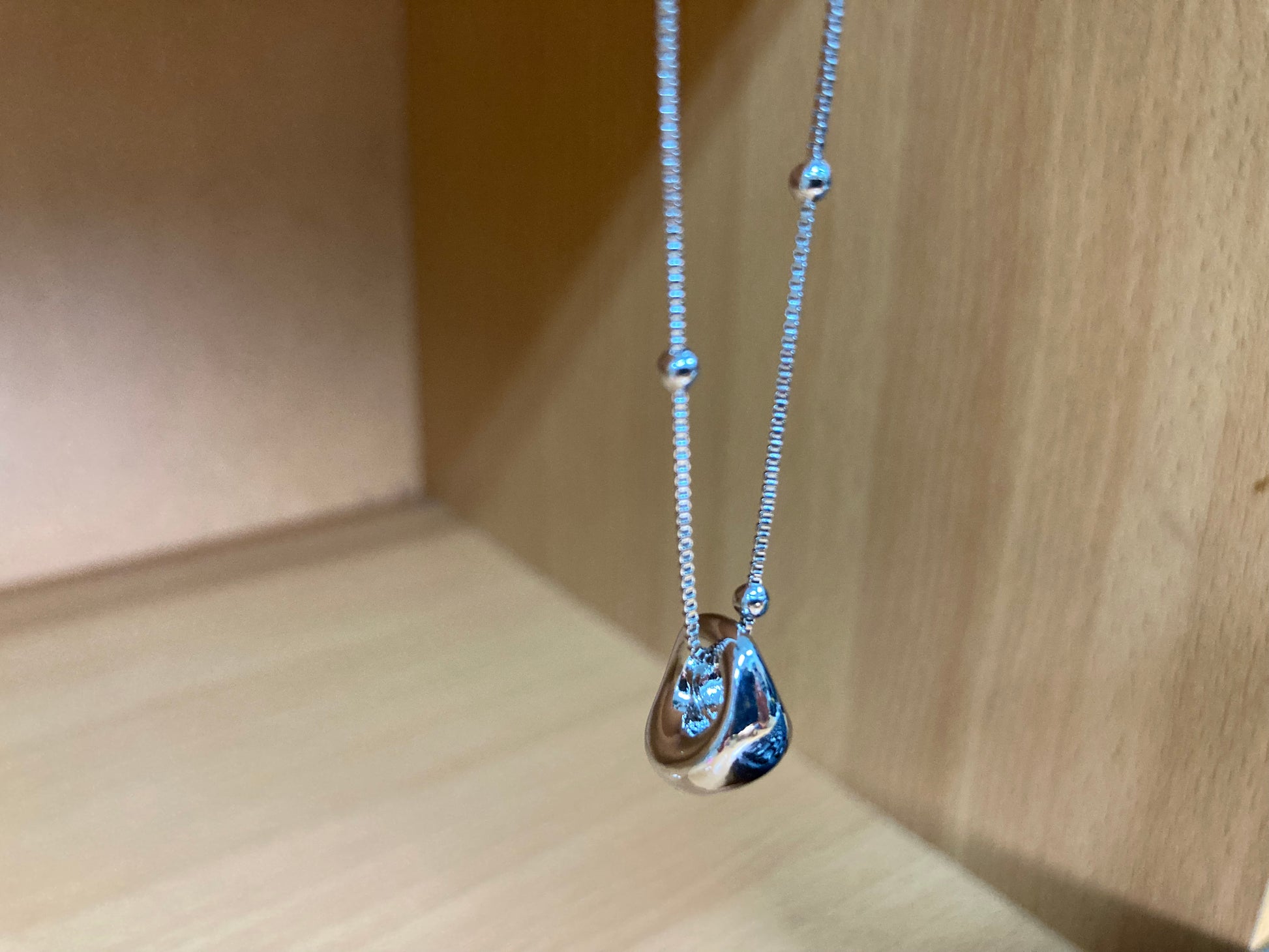 Tiny Treasures Seoul - Mini Organic Drop Necklace (Silver)