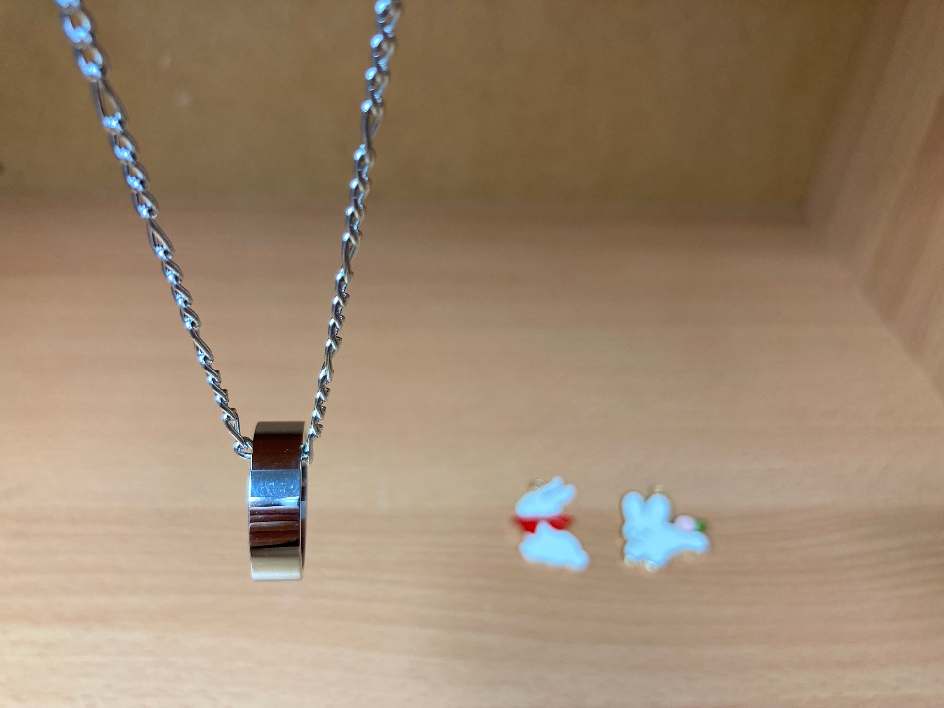 Tiny Treasures Seoul - Minimal Ring Pendant Figaro Chain Necklace (Surgical Steel) Close up View 4