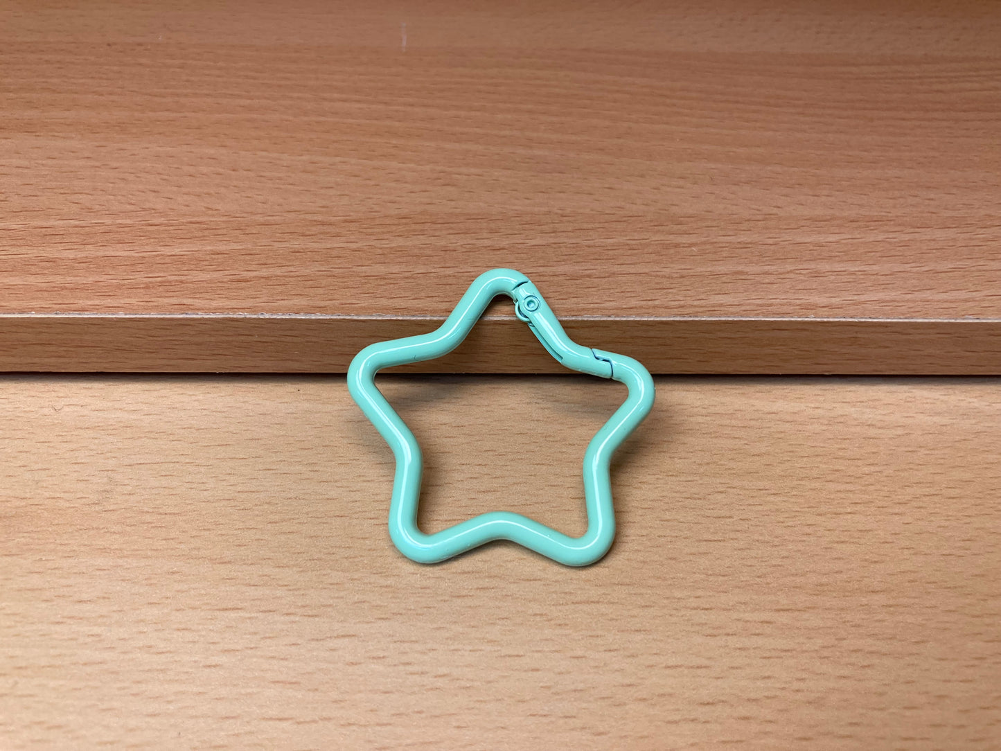 Tiny Treasures Seoul - Mint Green Star Shape Holder Key Ring