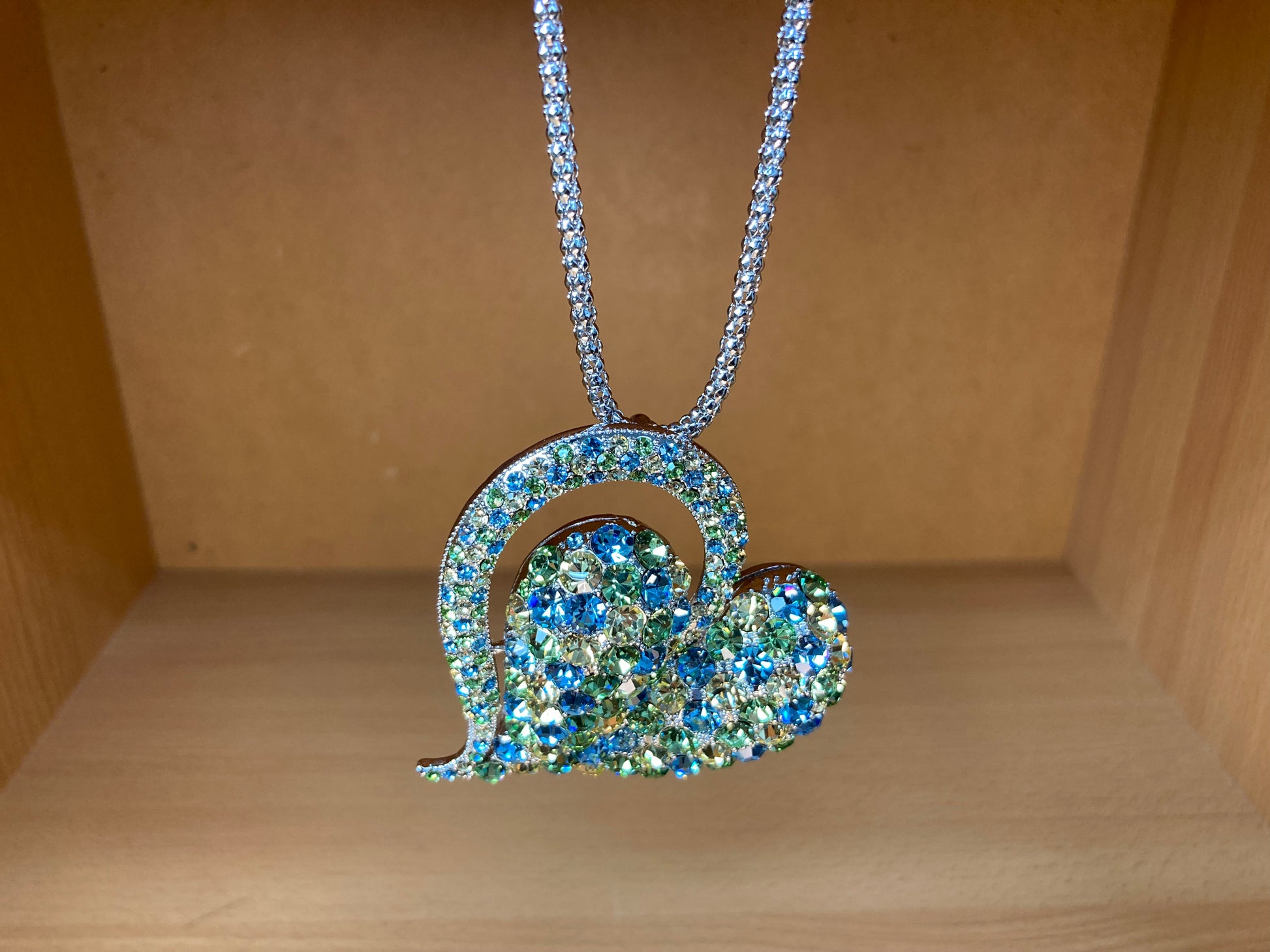 Tiny Treasures Seoul - Ocean Pavé Big Heart Necklace (Silver) Front View