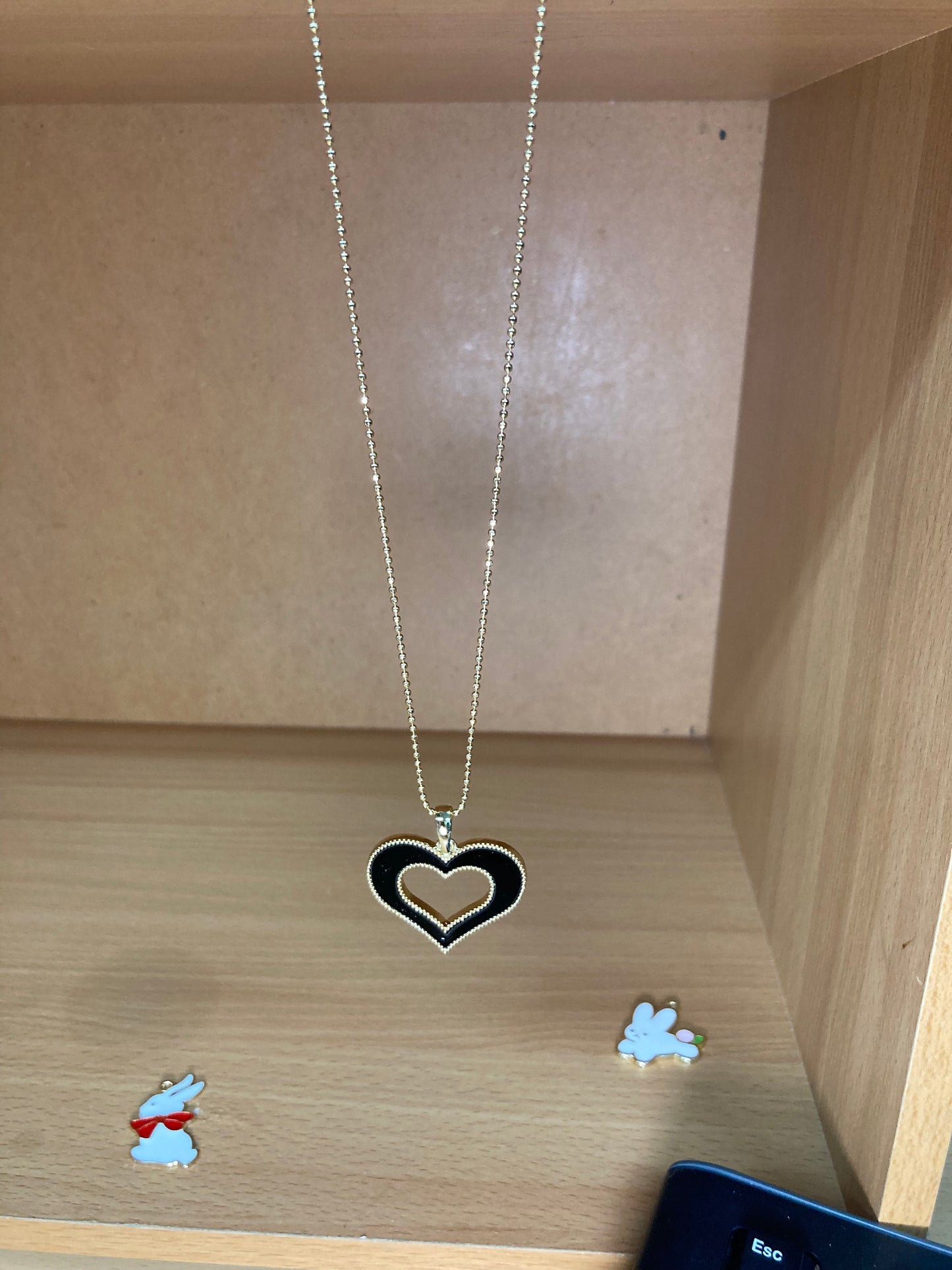 Tiny Treasures Seoul - Open Heart Black Pendant Necklace (Gold) Side View