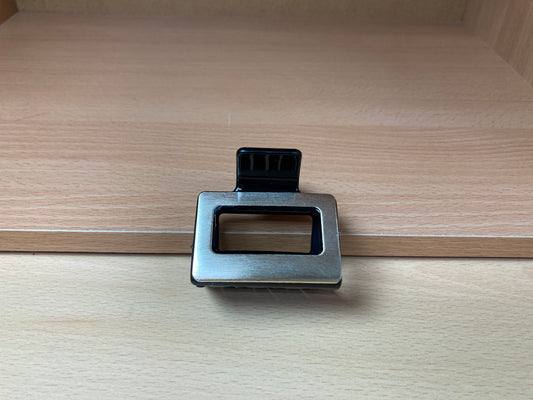 Tiny Treasures Seoul - Open Square Hair Claw Clip (Gold / Black)
