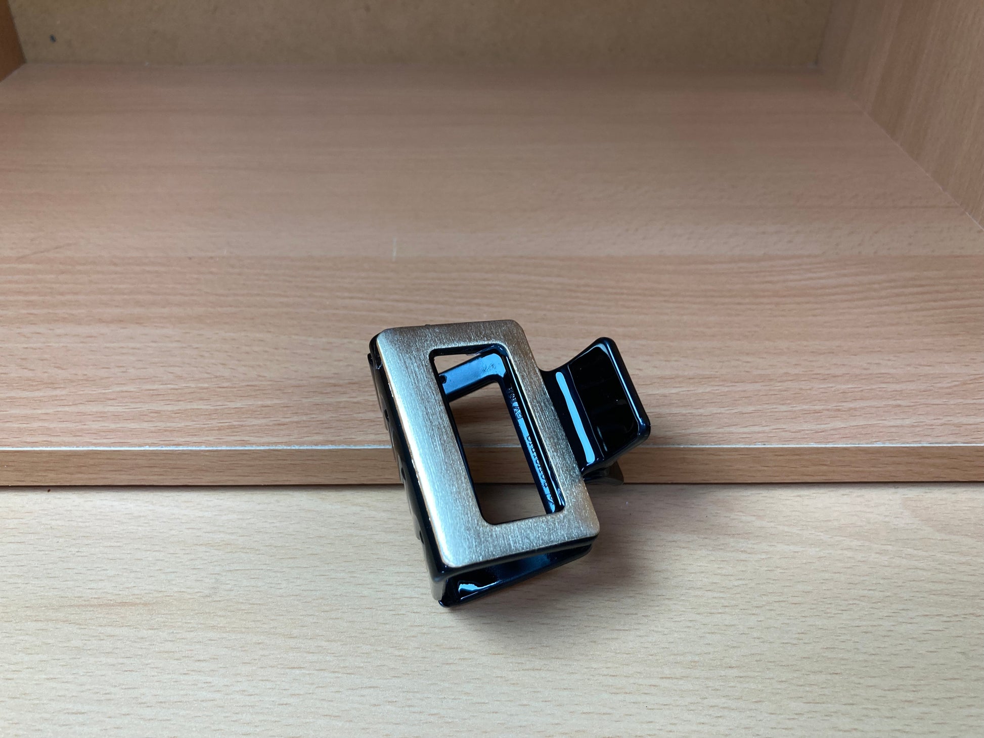 Tiny Treasures Seoul - Open Square Hair Claw Clip (Gold / Black) Top View