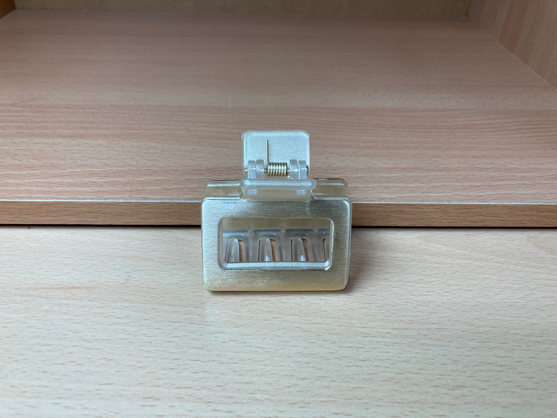 Tiny Treasures Seoul - Open Square Hair Claw Clip (Gold) Front View