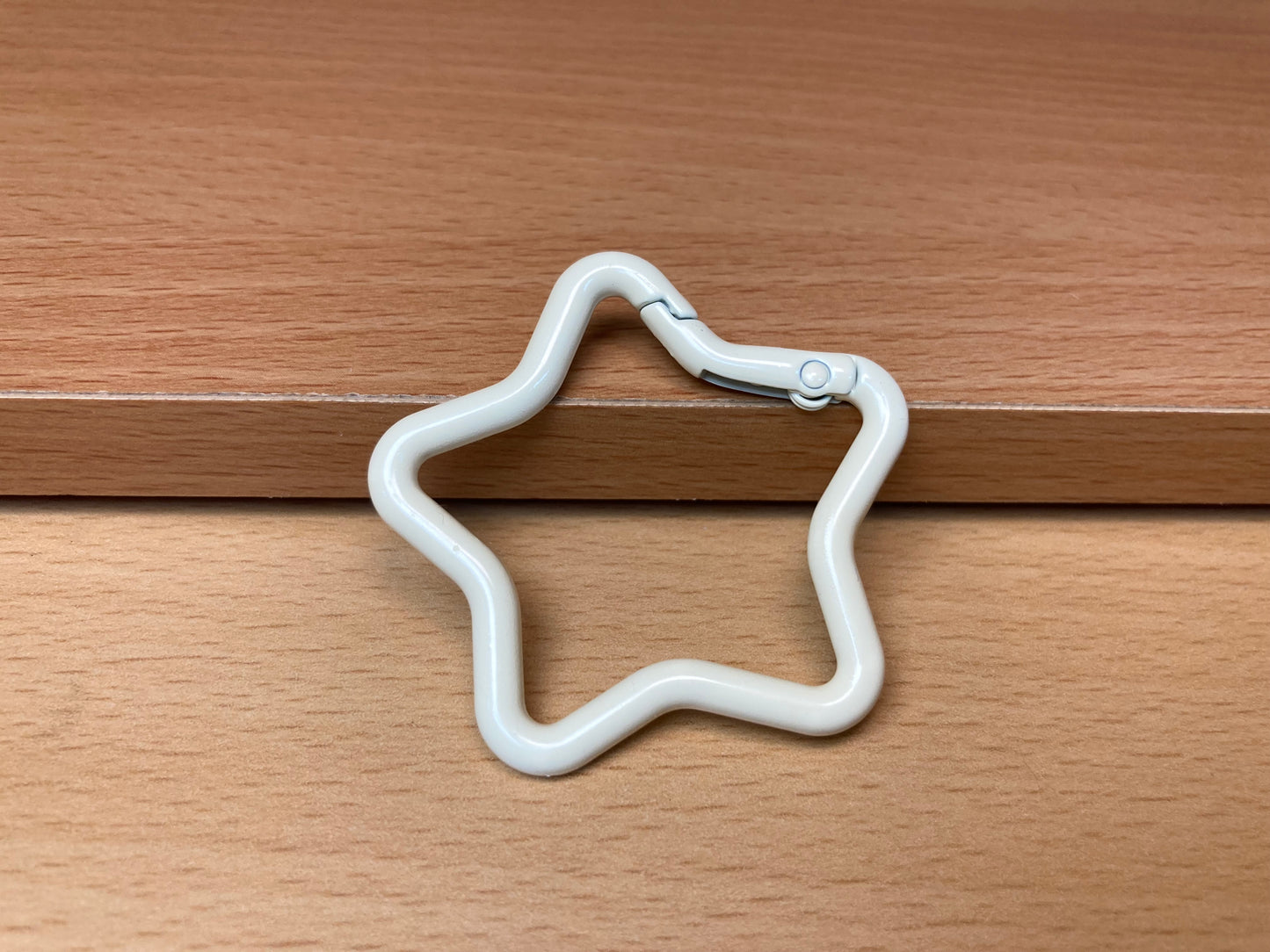 Tiny Treasures Seoul - Pale Yellow Star Shape Holder Key Ring