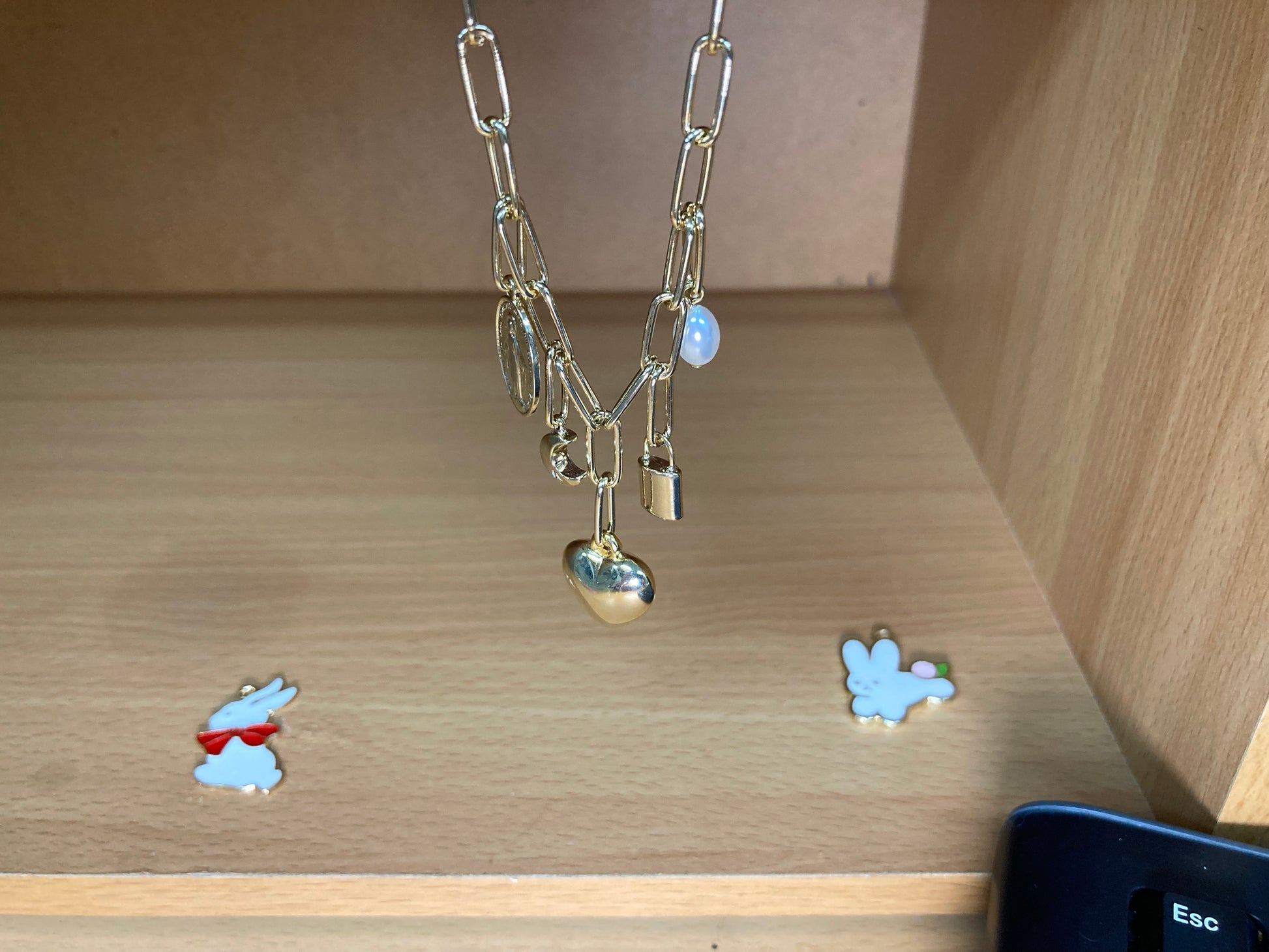 Tiny Treasures Seoul - Paperclip Chain Heart Charm Choker Necklace