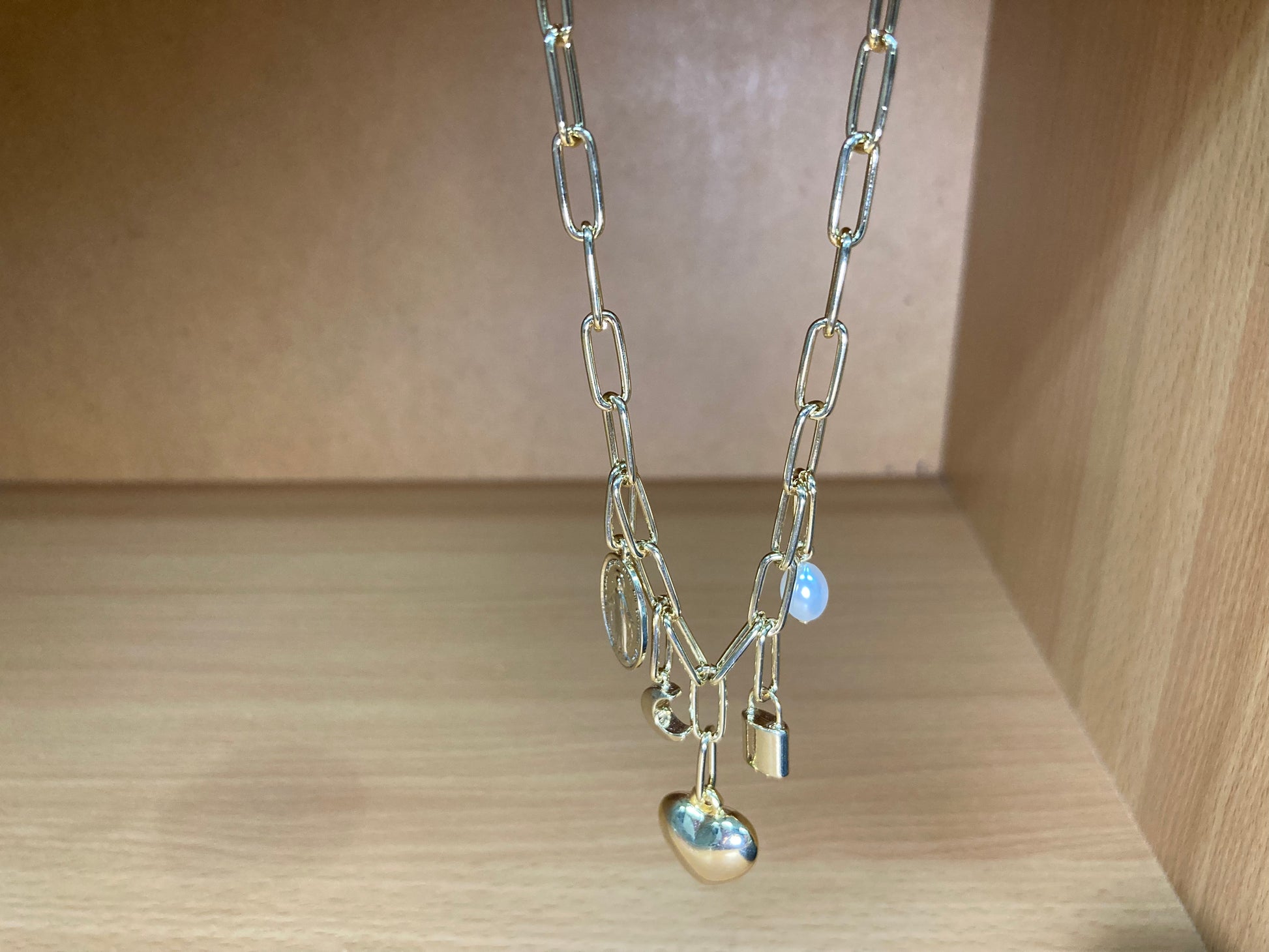 Tiny Treasures Seoul - Paperclip Chain Heart Charm Choker Necklace