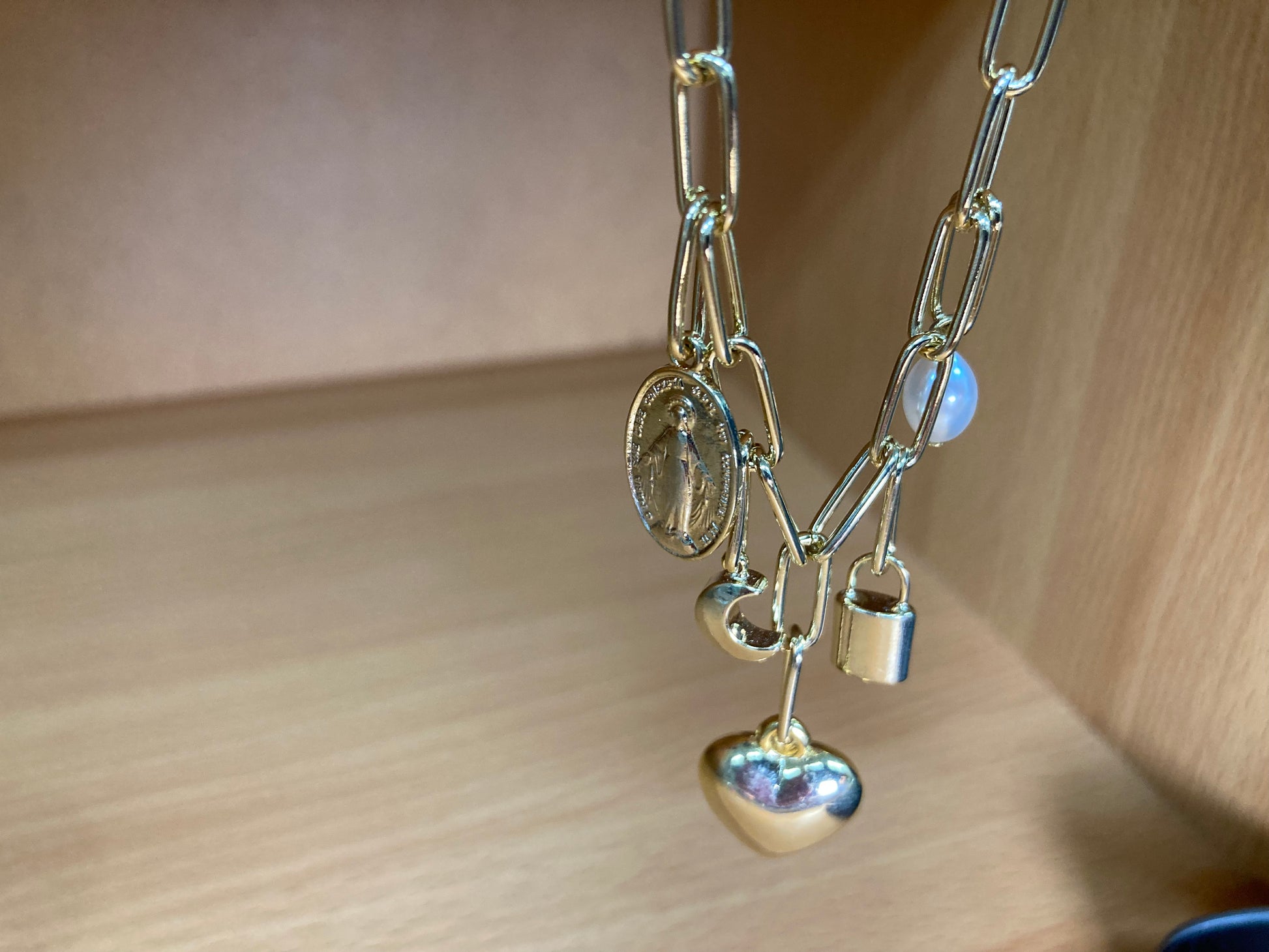 Tiny Treasures Seoul - Paperclip Chain Heart Charm Choker Necklace