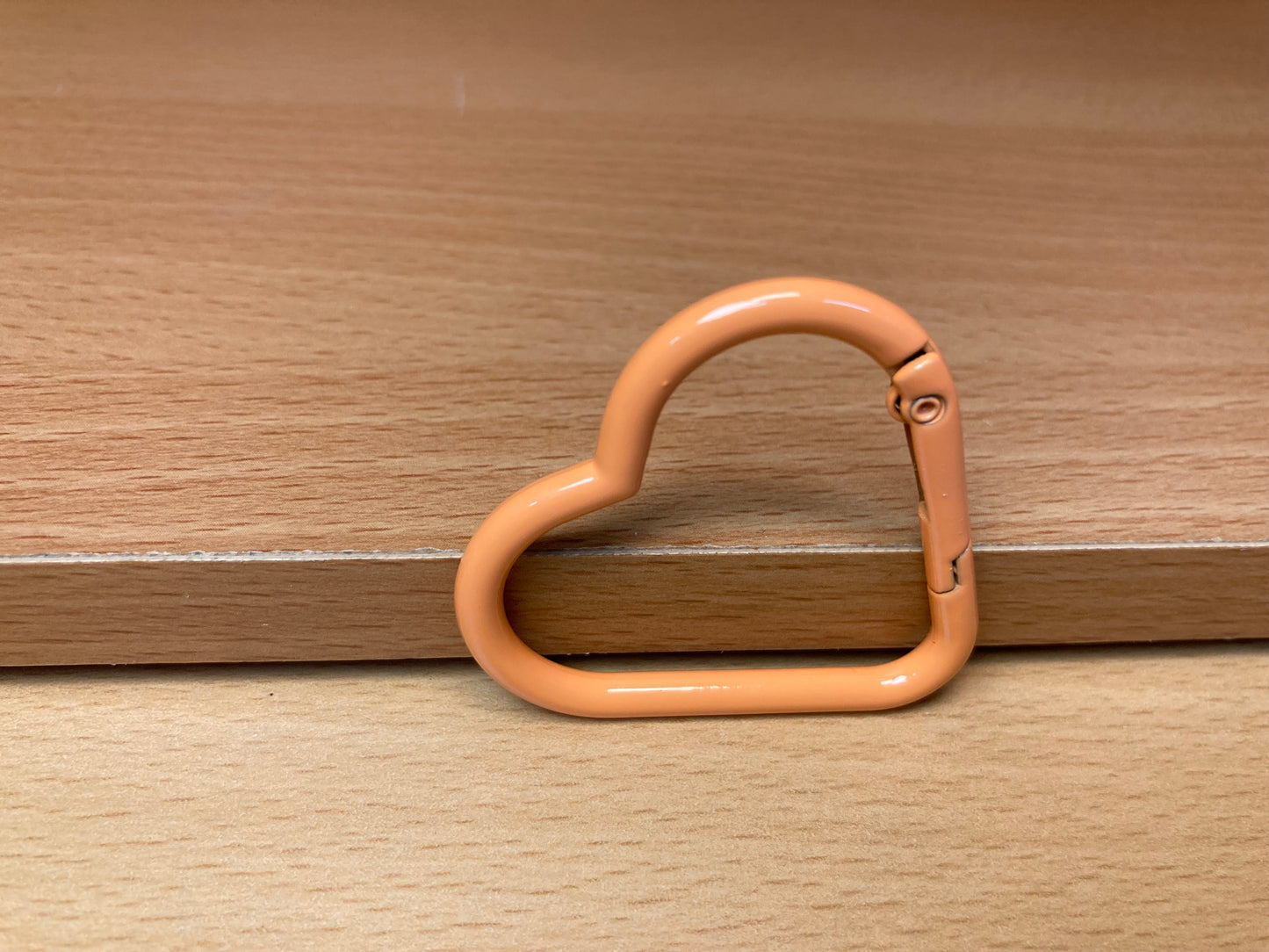 Tiny Treasures Seoul - Peach Heart Shape Holder Key Ring