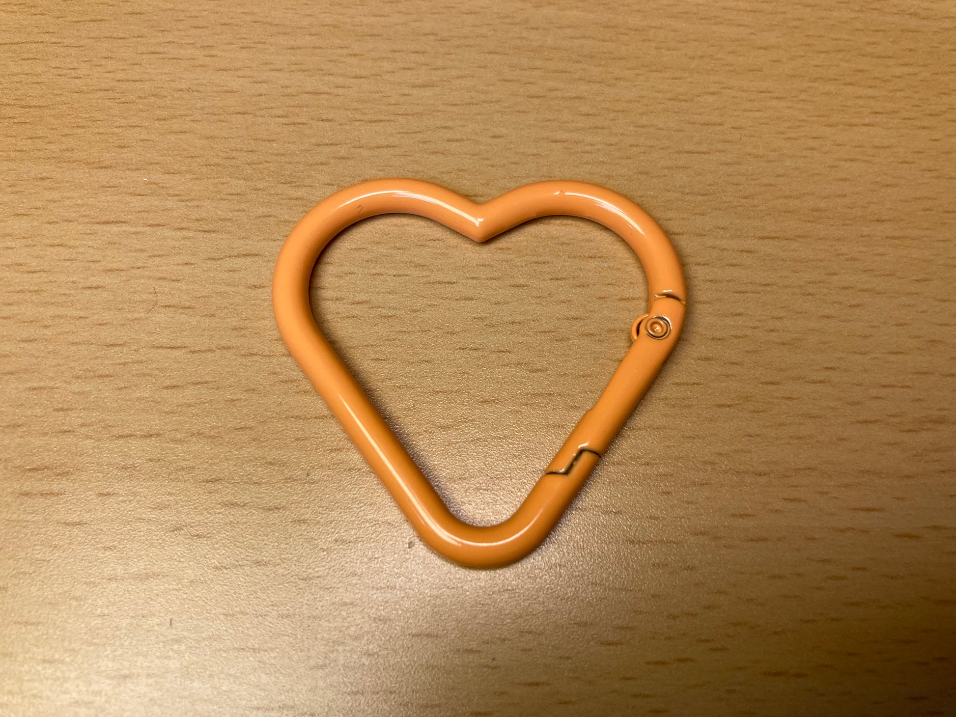 Tiny Treasures Seoul - Peach Heart Shape Holder Key Ring