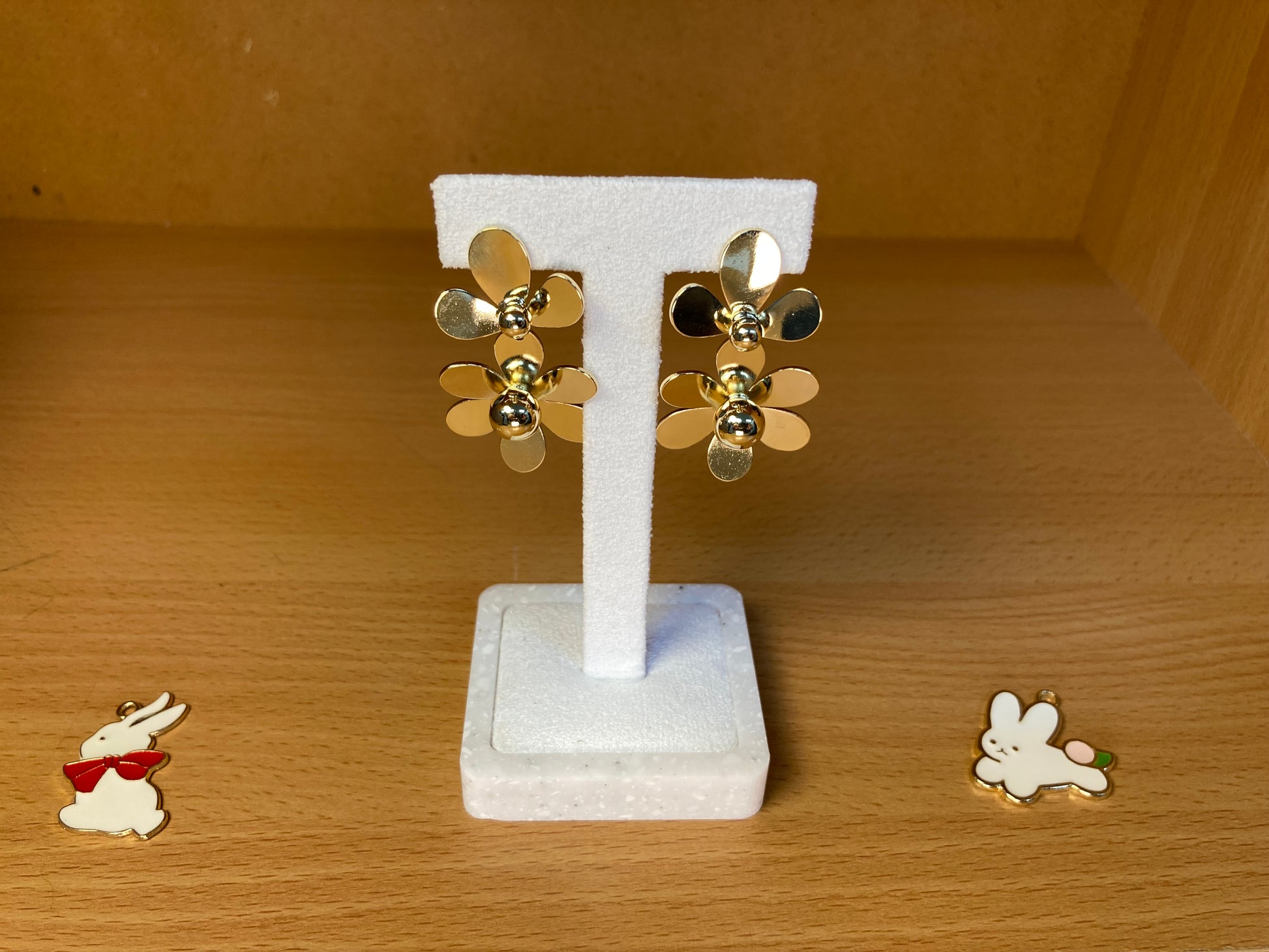 Tiny Treasures Seoul - Petal Link Drop Earrings (Gold)