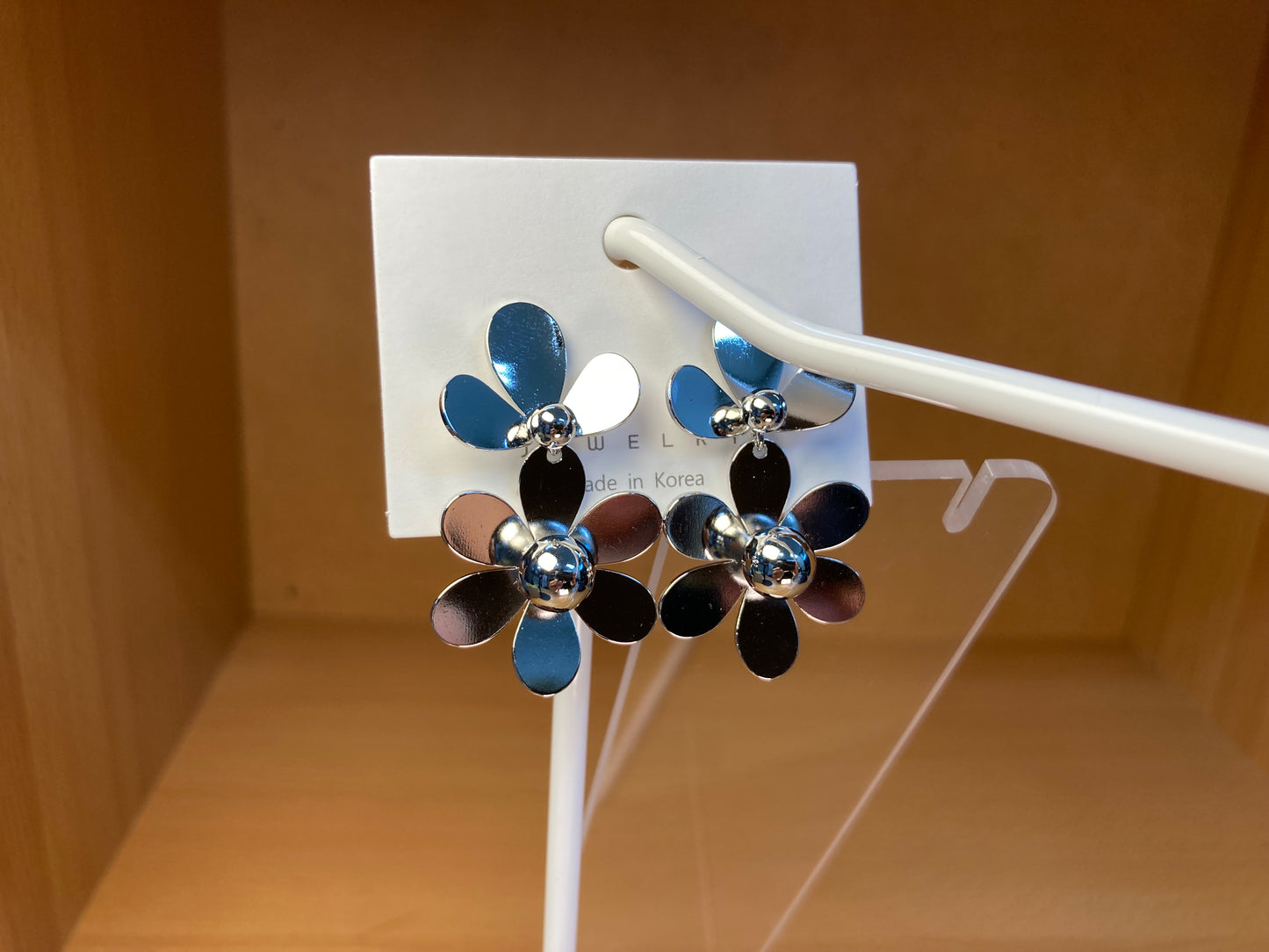 Tiny Treasures Seoul - Petal Link Drop Earrings (Silver)