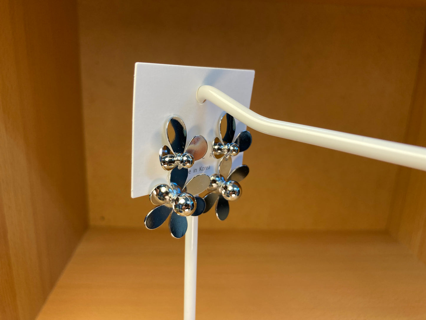 Tiny Treasures Seoul - Petal Link Drop Earrings (Silver)