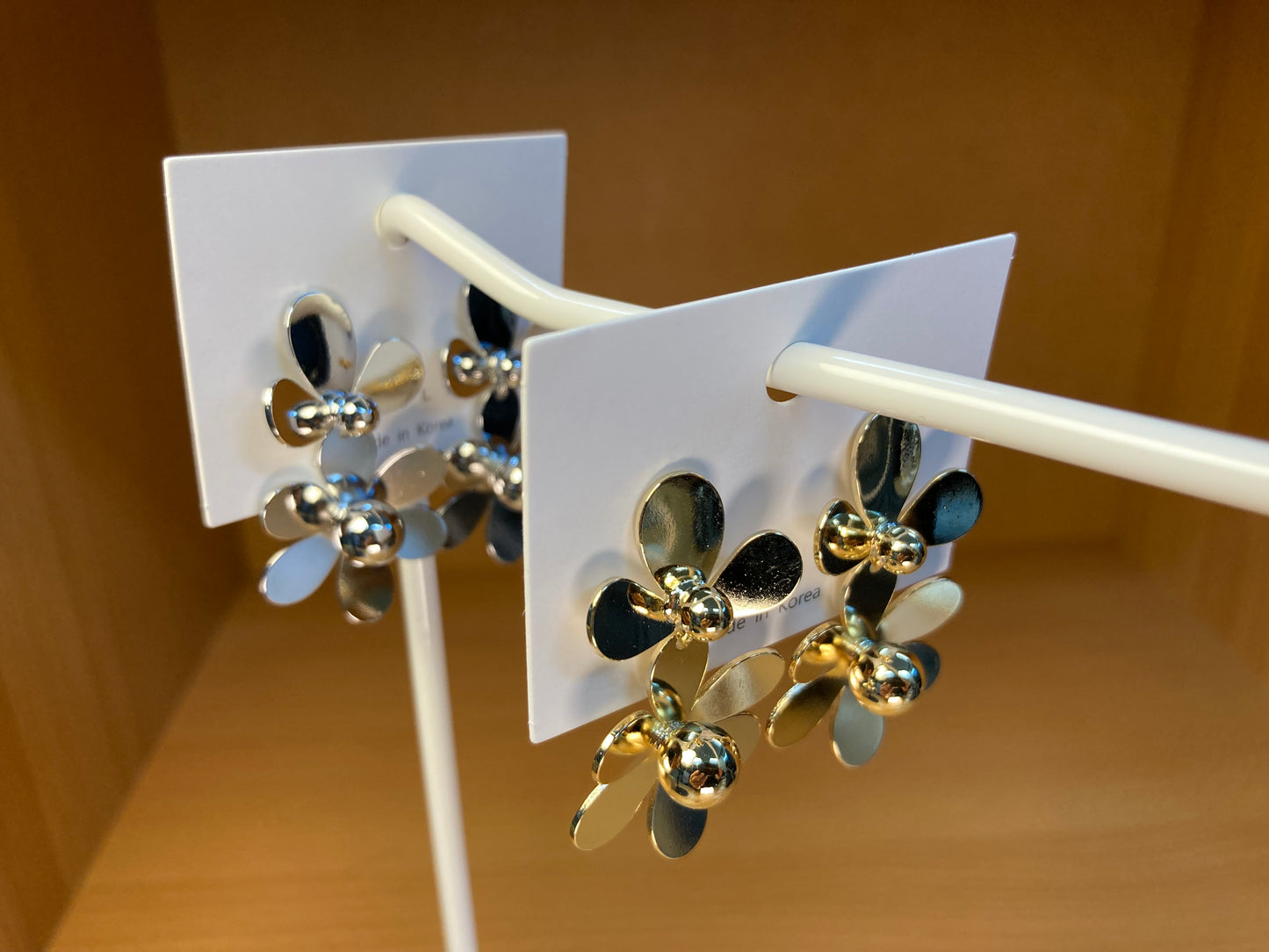 Tiny Treasures Seoul - Petal Link Drop Earrings (Silver)