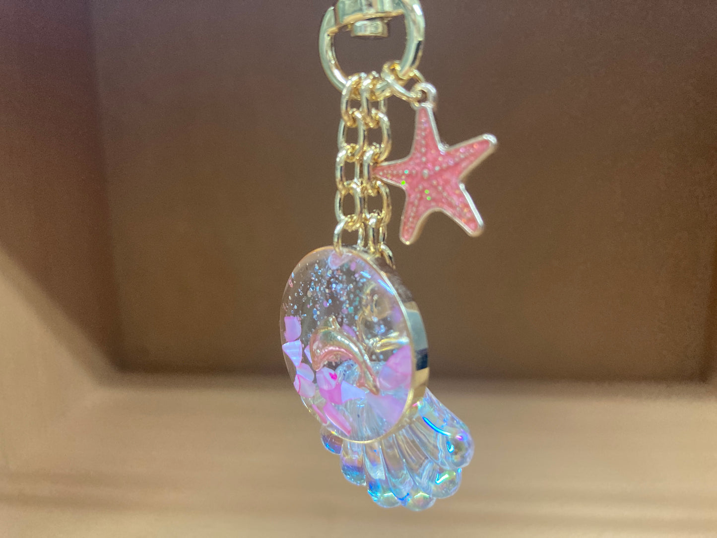 Tiny Treasures Seoul - Pink Starfish, Shell & Dolphin Glitter Bag Charm 