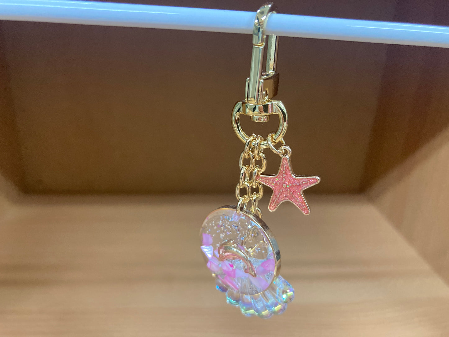 Tiny Treasures Seoul - Pink Starfish, Shell & Dolphin Glitter Bag Charm 3