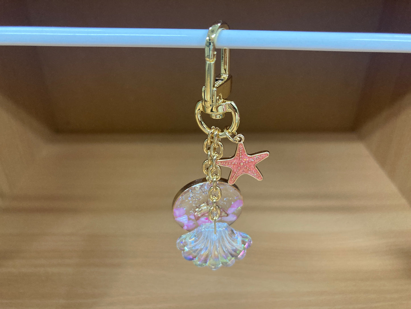 Tiny Treasures Seoul - Pink Starfish, Shell & Dolphin Glitter Bag Charm 5