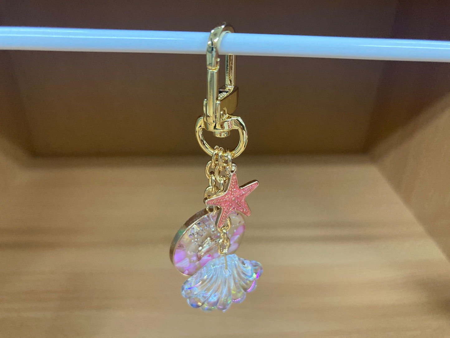 Tiny Treasures Seoul - Pink Starfish, Shell & Dolphin Glitter Bag Charm 6
