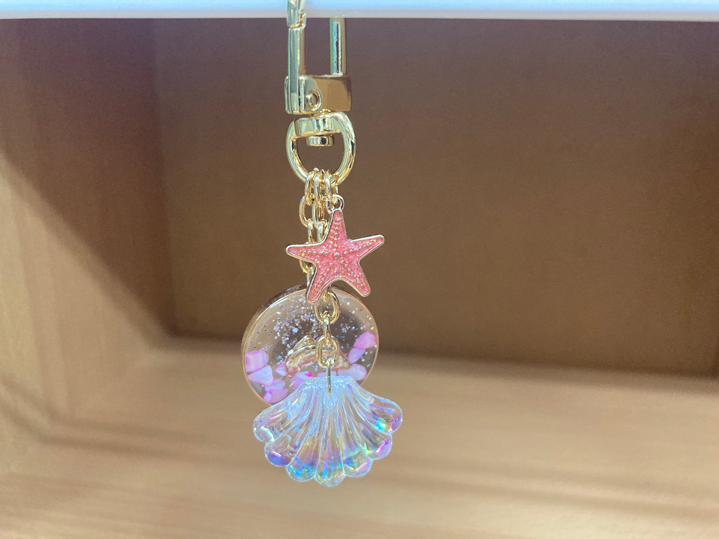 Tiny Treasures Seoul - Pink Starfish, Shell & Dolphin Glitter Bag Charm 9