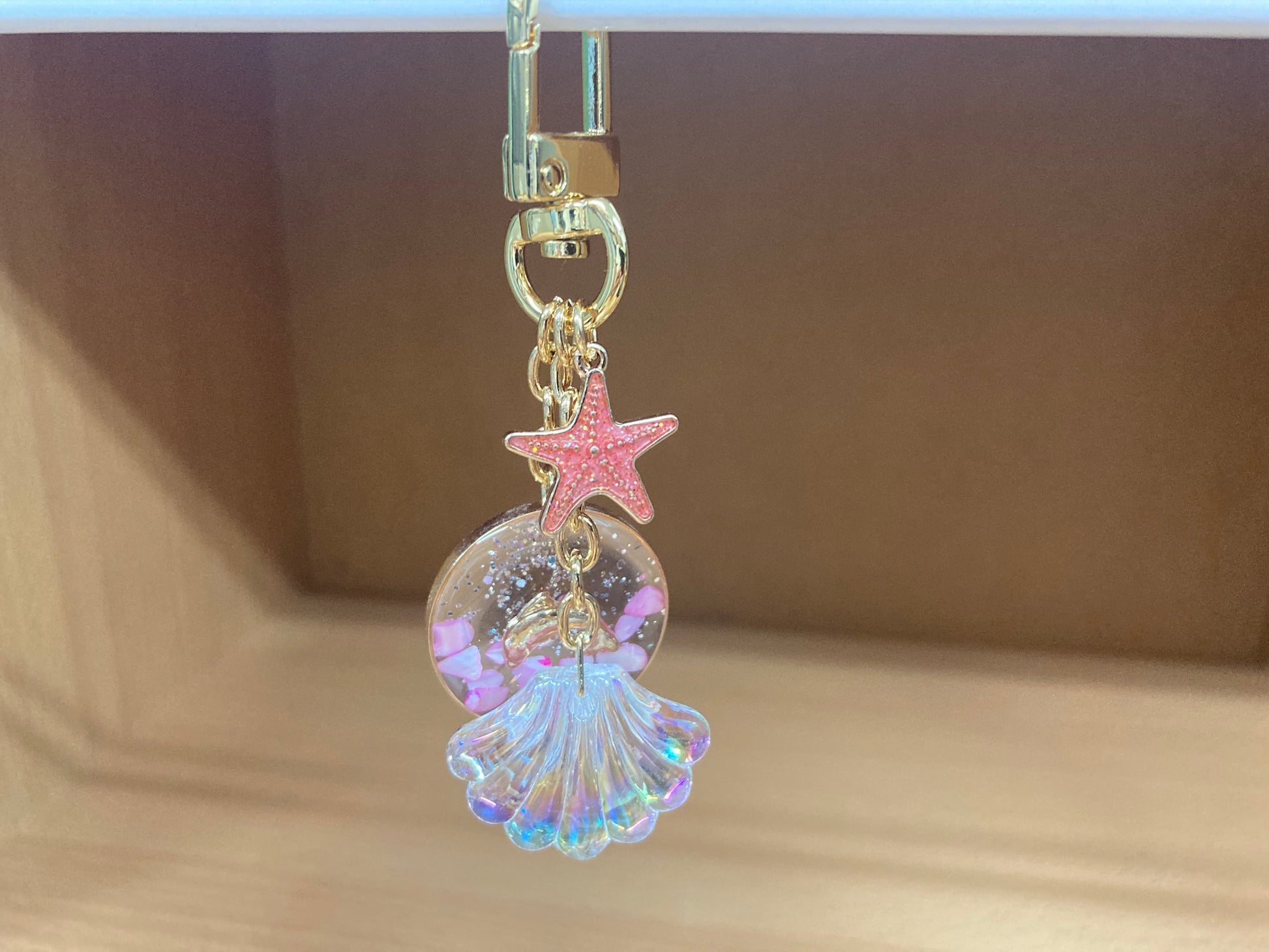 Tiny Treasures Seoul - Pink Starfish, Shell & Dolphin Glitter Bag Charm 9