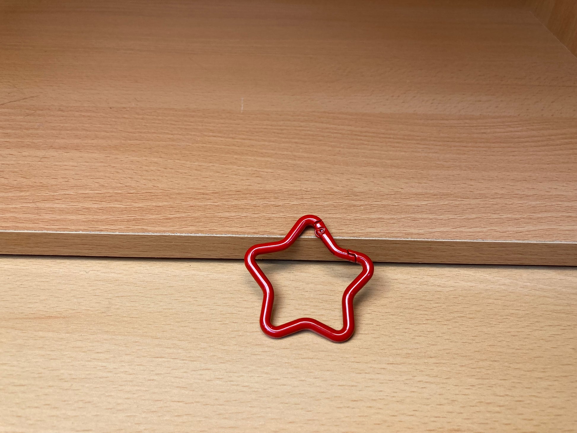 Tiny Treasures Seoul - Red Star Shape Holder Key Ring