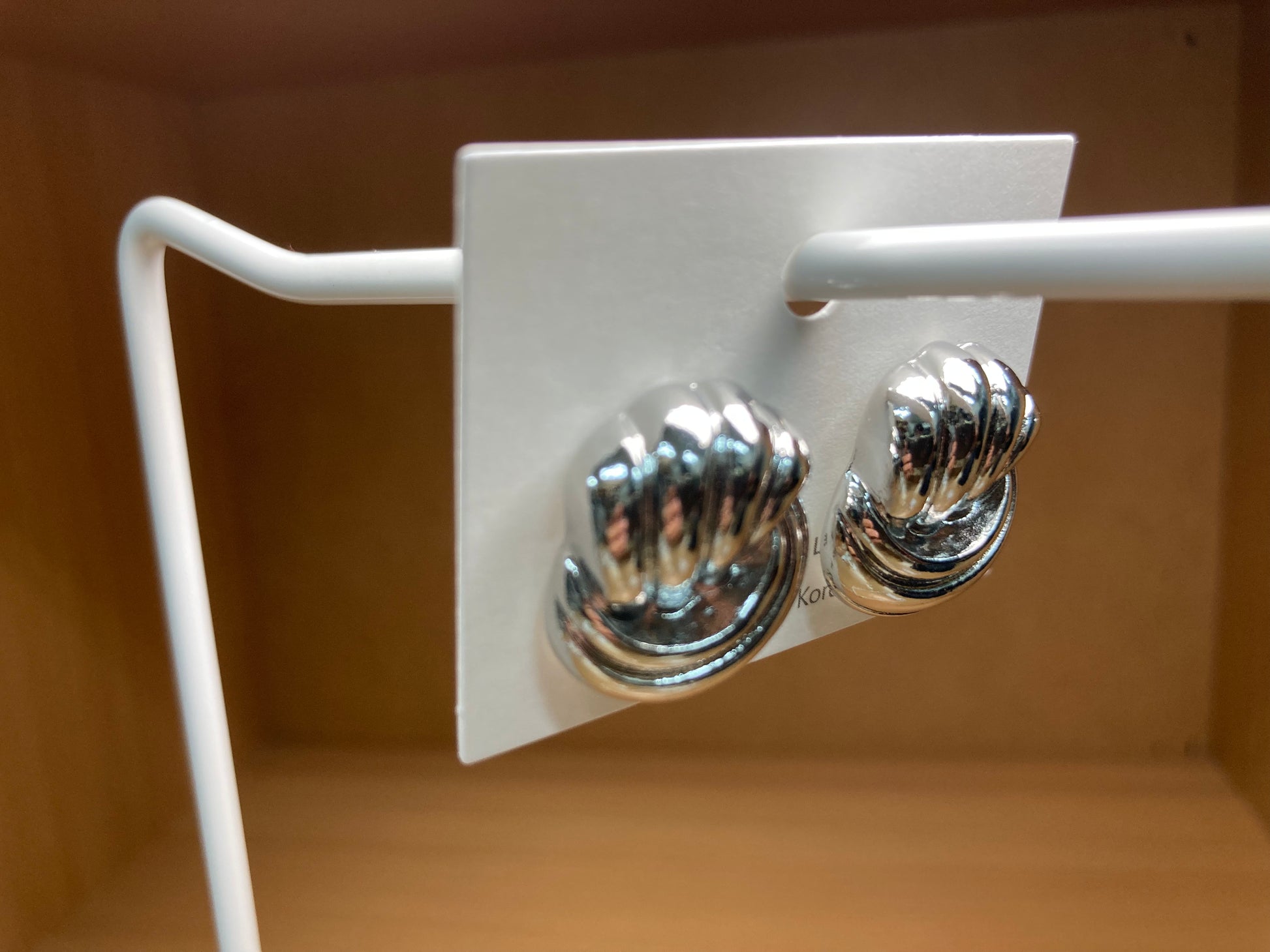 Tiny Treasures Seoul - Ribbed Layered Stud Earrings (Silver)