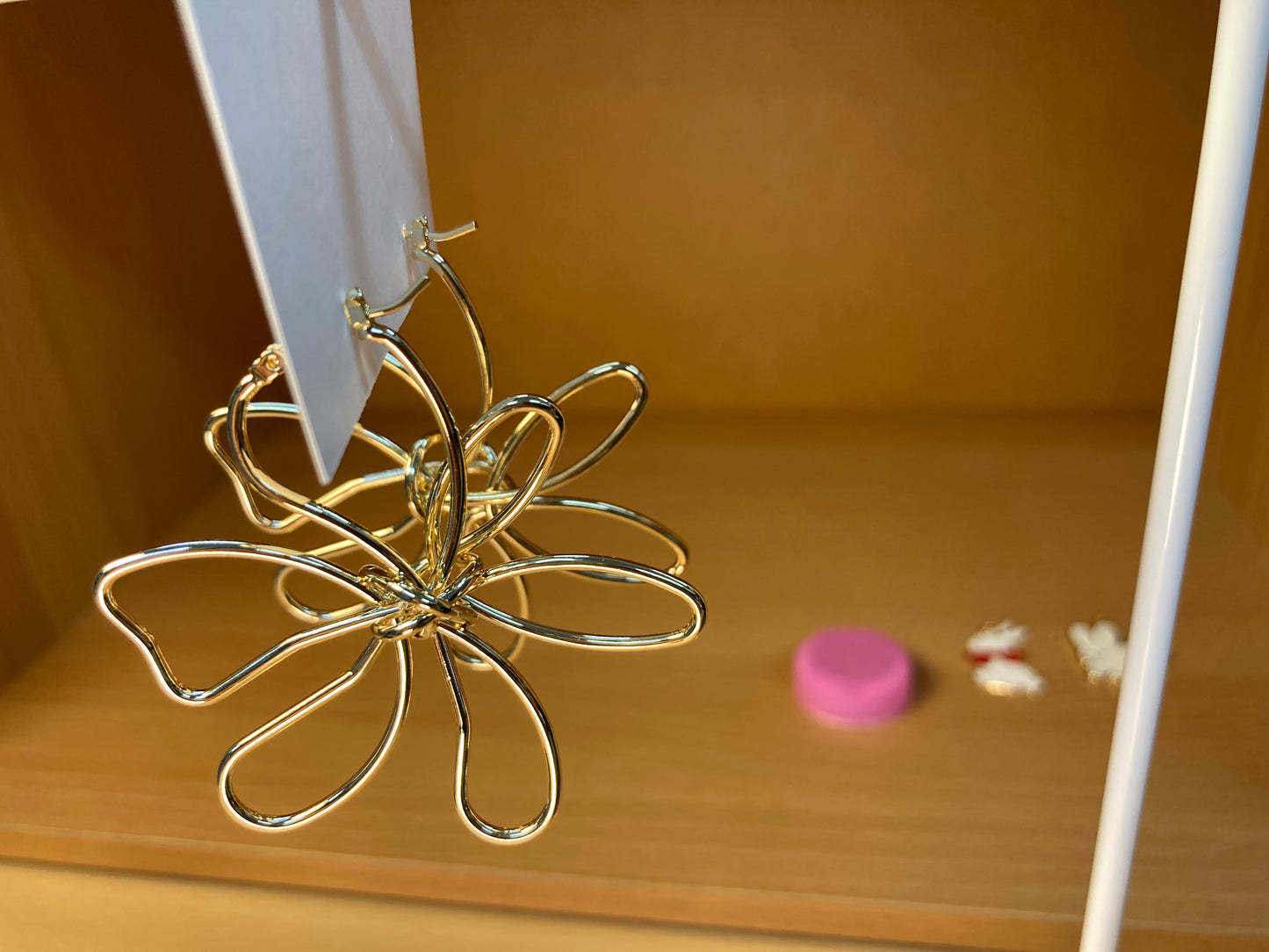 Tiny Treasures Seoul - Sculptural Gold Wire Flower Hoop Earrings